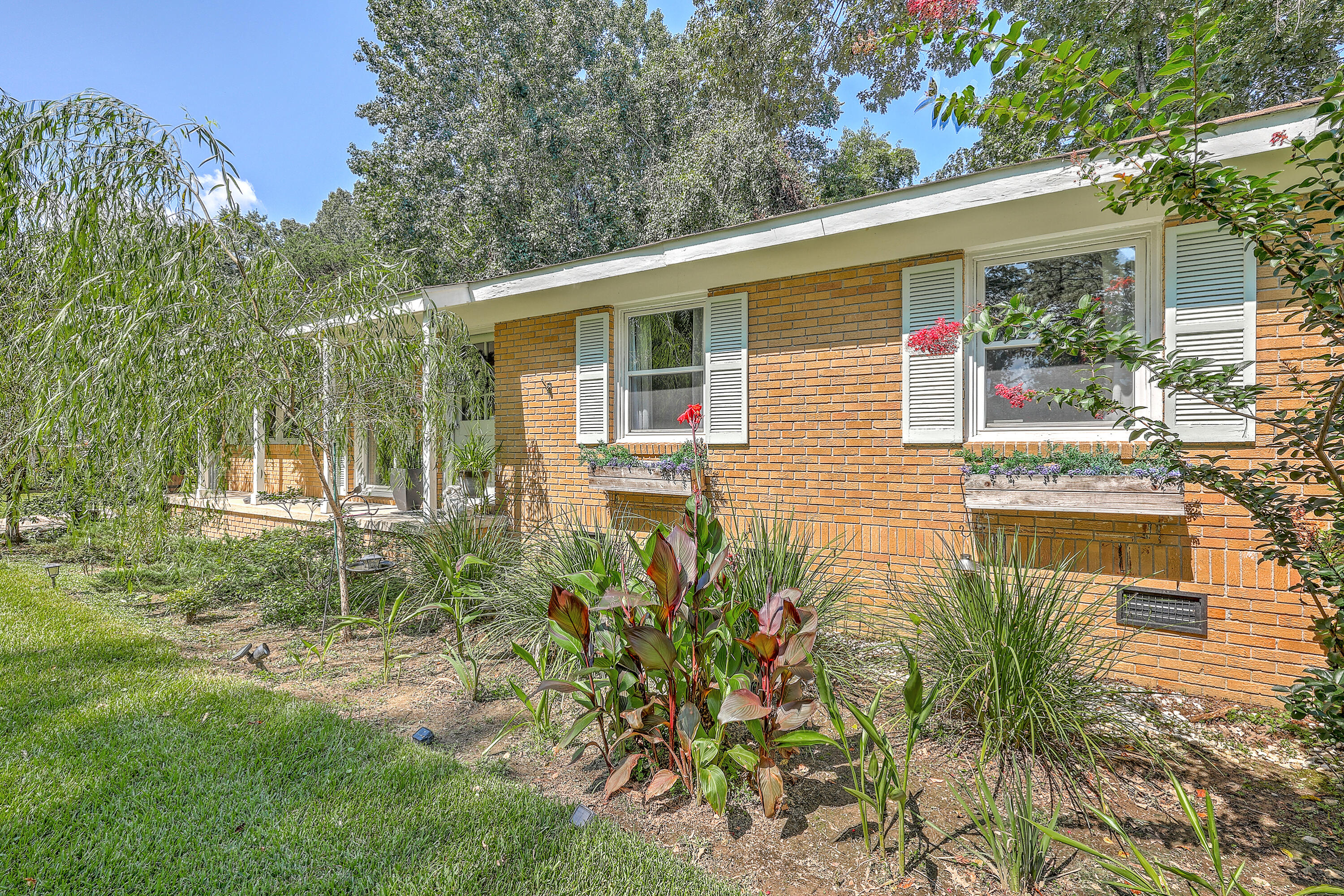 Property image 3 of 1839 Manigault Place in West Ashley Plantation, Charleston, SC 29407