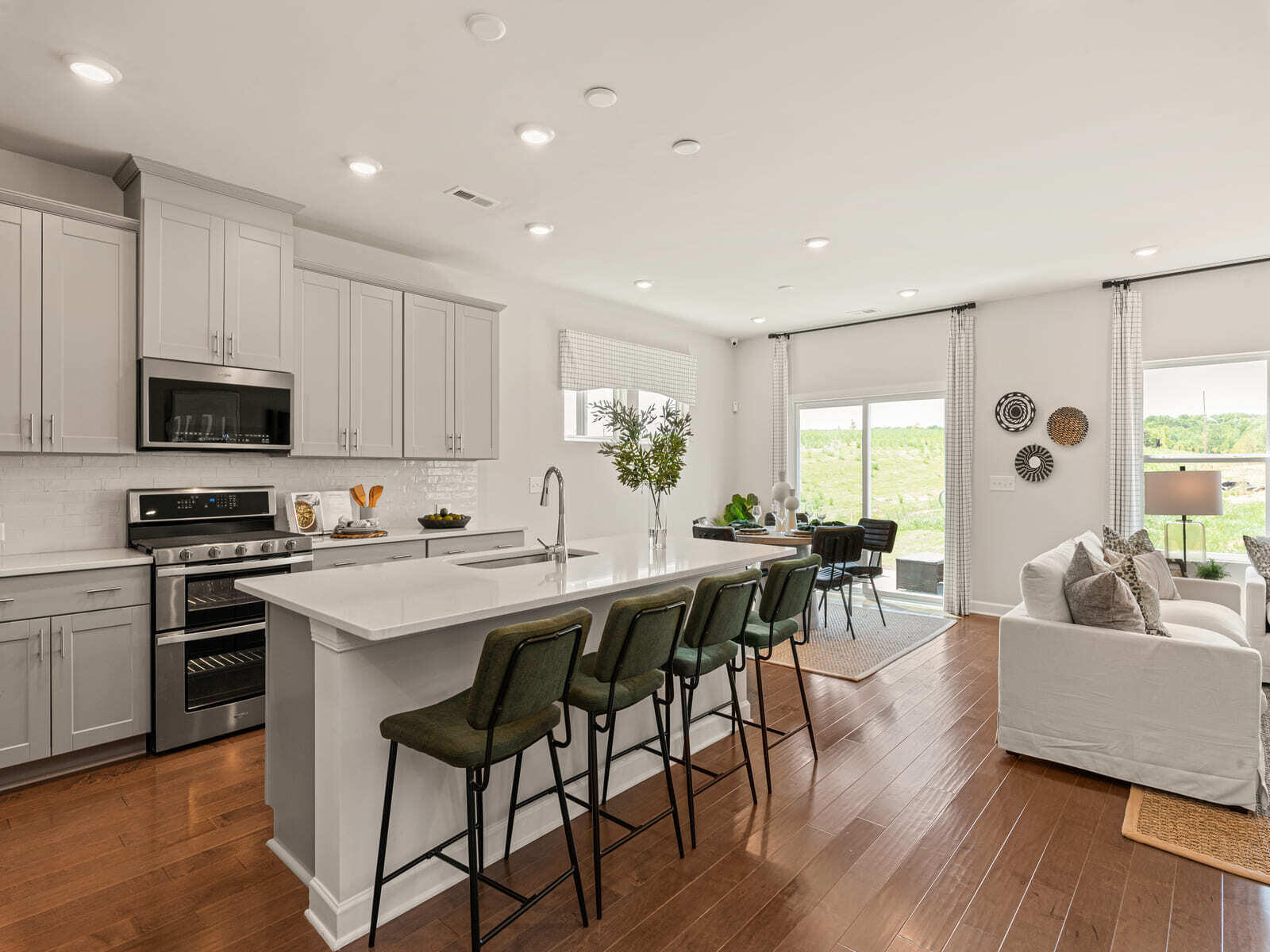 Property image 2 of 100 Indigo Cove Boulevard in Cane Bay Plantation, Summerville, SC 29486