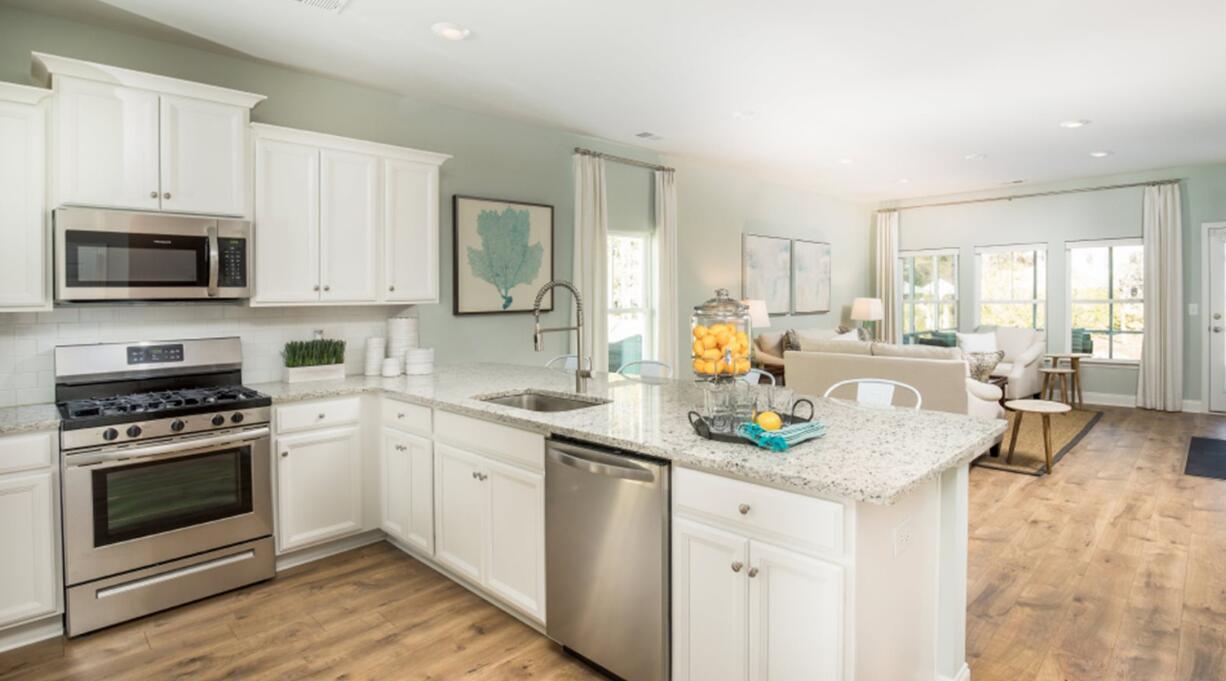Property image 2 of 211 Callibluff Drive in Carnes Crossroads, Summerville, SC 29486