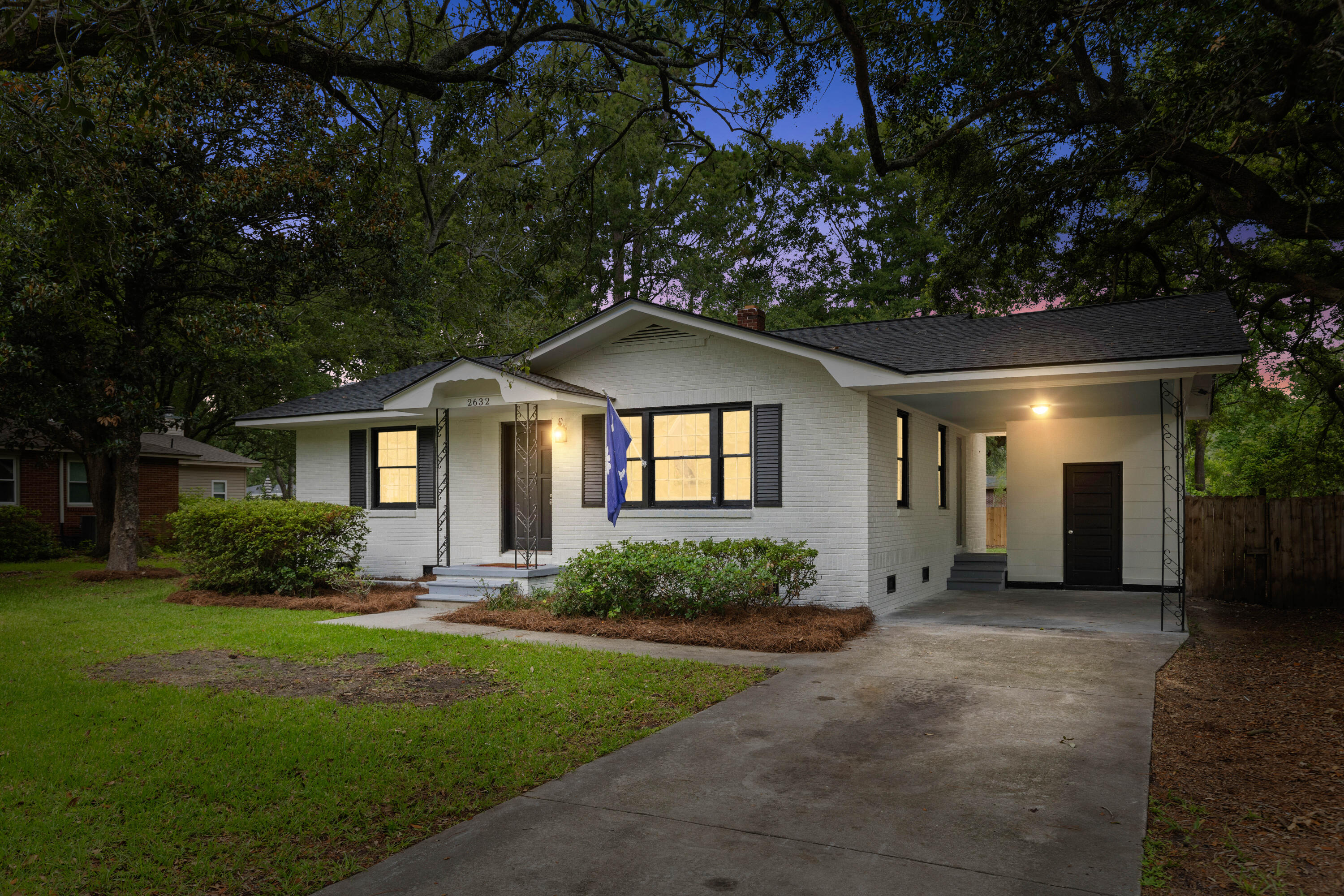 Property image 2 of 2632 Ridgewood Avenue in Springfield, Charleston, SC 29414