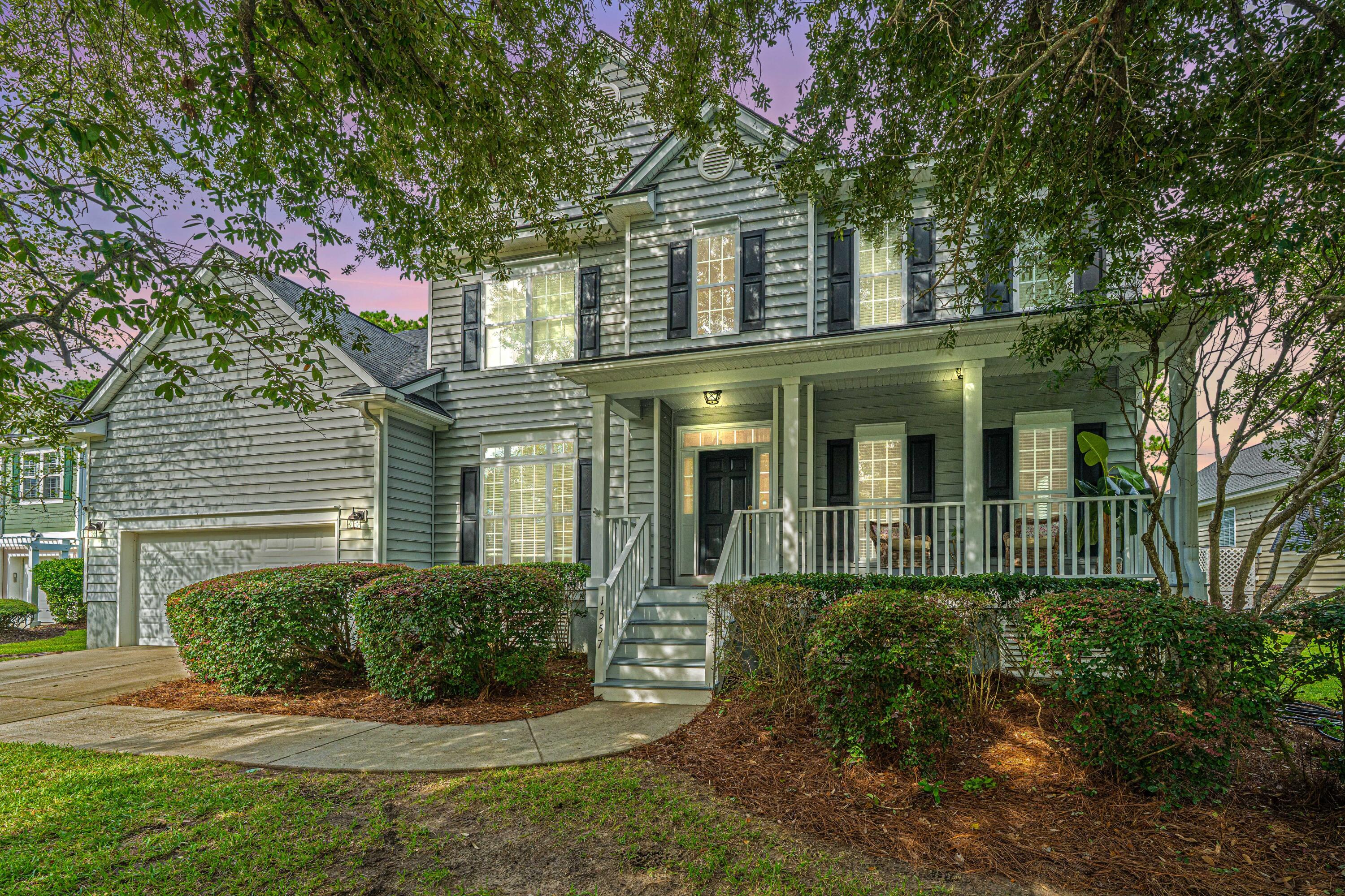 Property image 2 of 1557 Oakhurst Drive in Rivertowne Country Club, Mount Pleasant, SC 29466