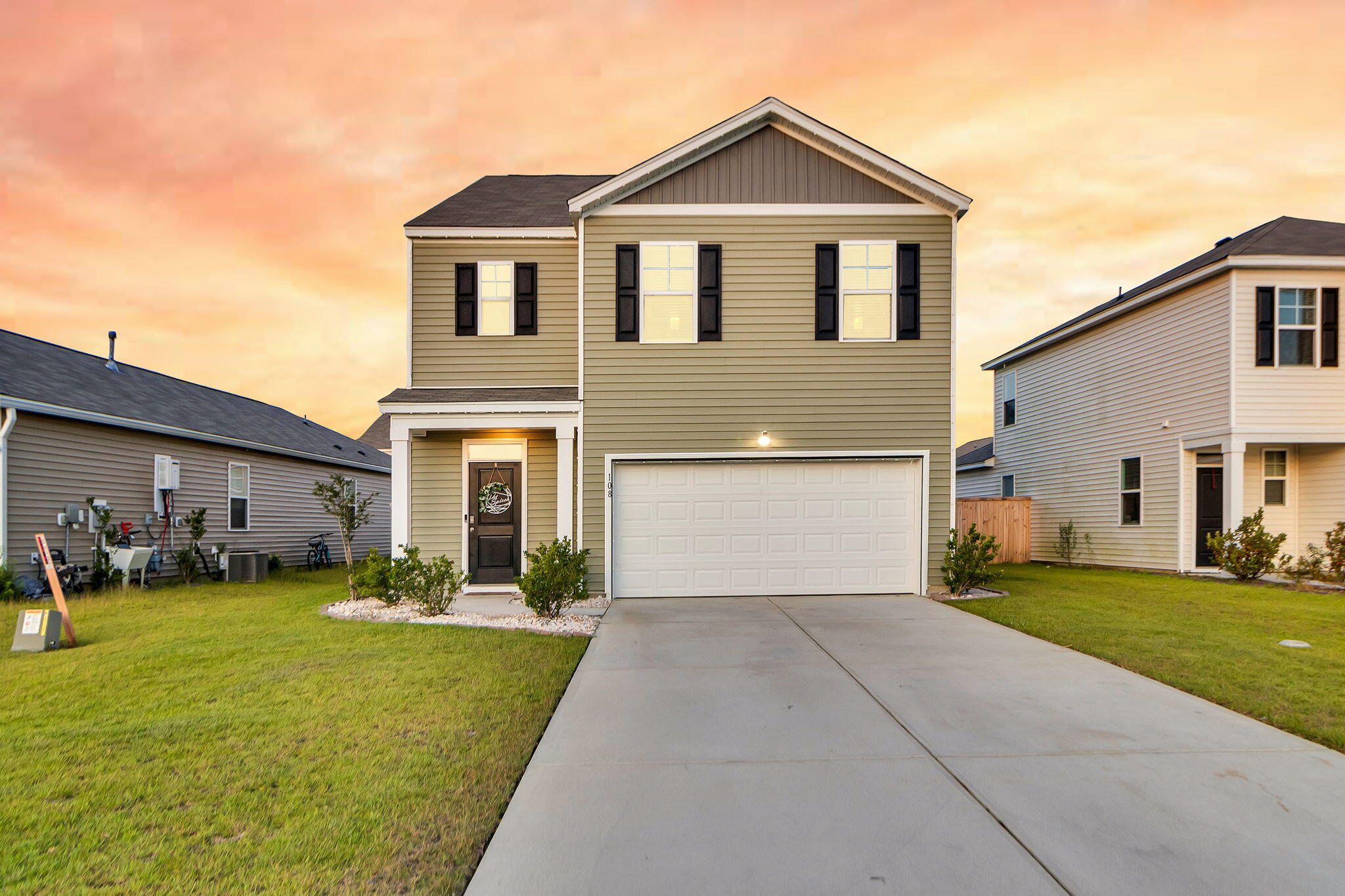 Property image 2 of 108 Holly Leaf Lane in Cane Bay Plantation, Summerville, SC 29486