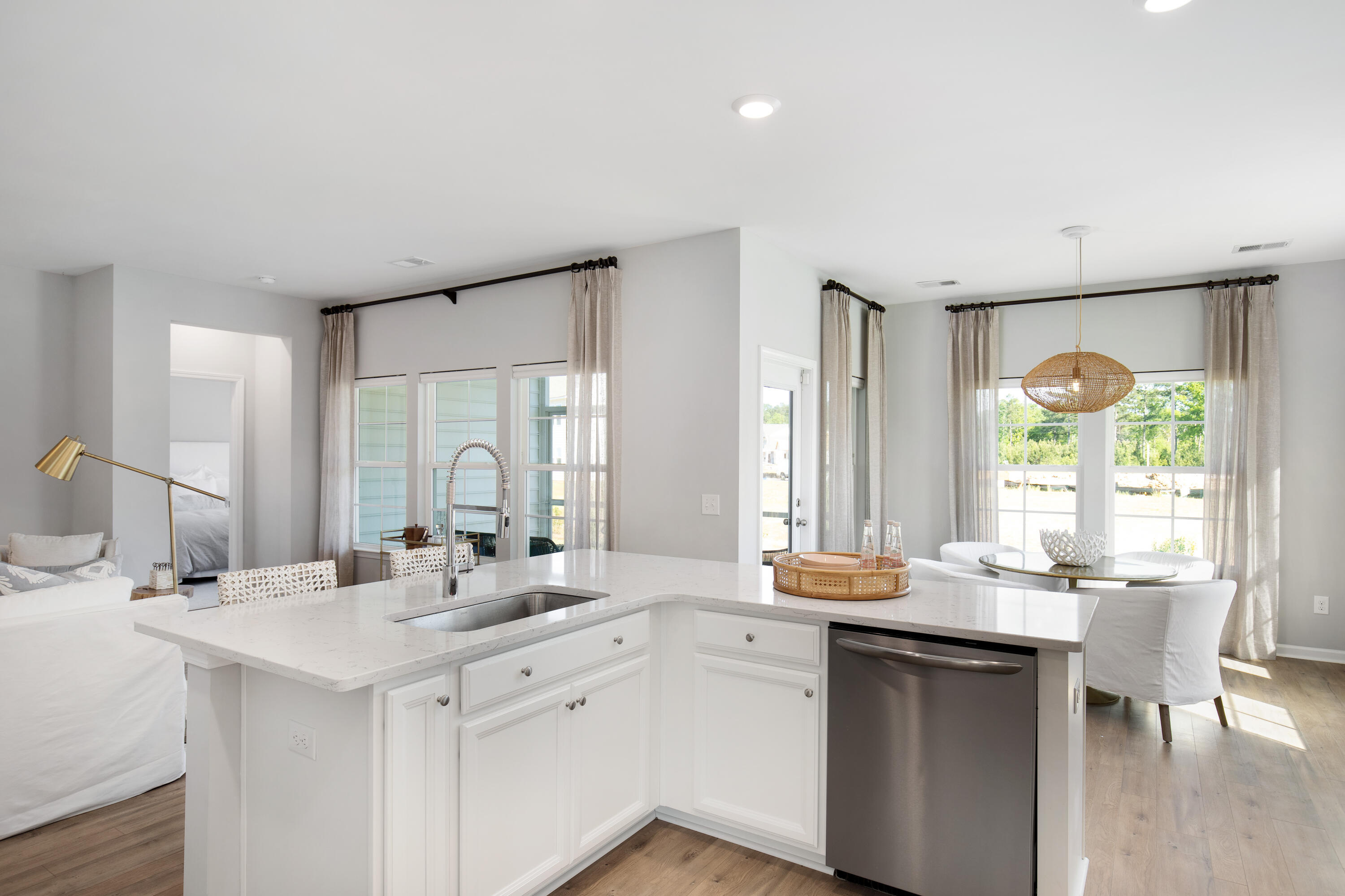 Property image 3 of 348 Citrus Drive in Carnes Crossroads, Summerville, SC 29486