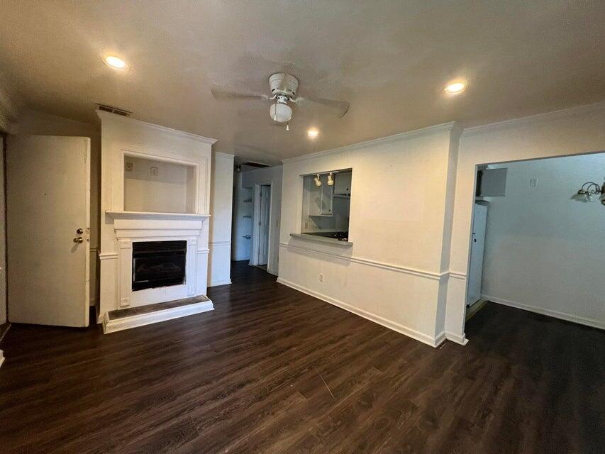 Property image 2 of 3930 Azalea Drive T in Courtland Square, North Charleston, SC 29405