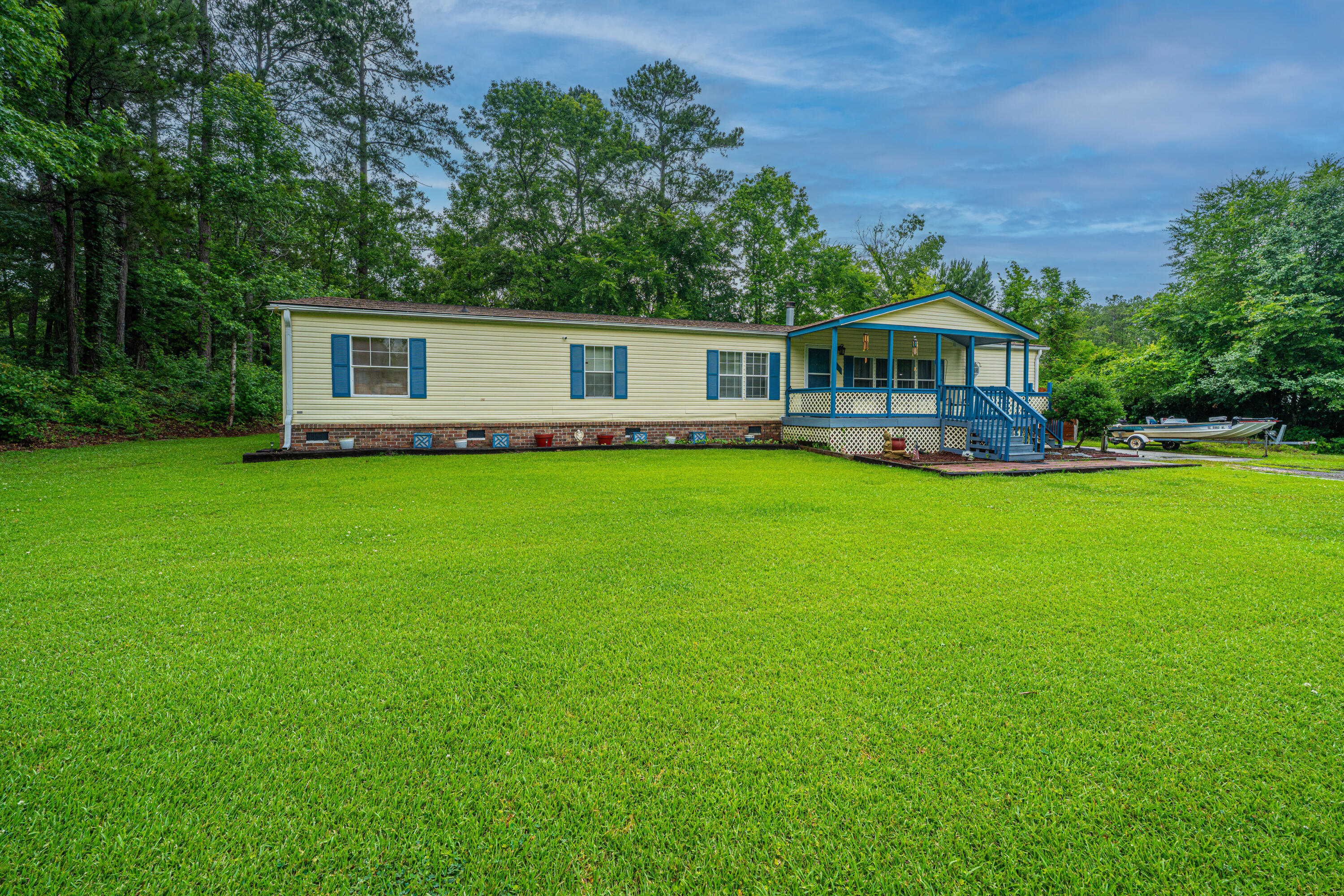 Property image 2 of 204 Pete Ewers Drive in Pinehill Acres, Summerville, SC 29483