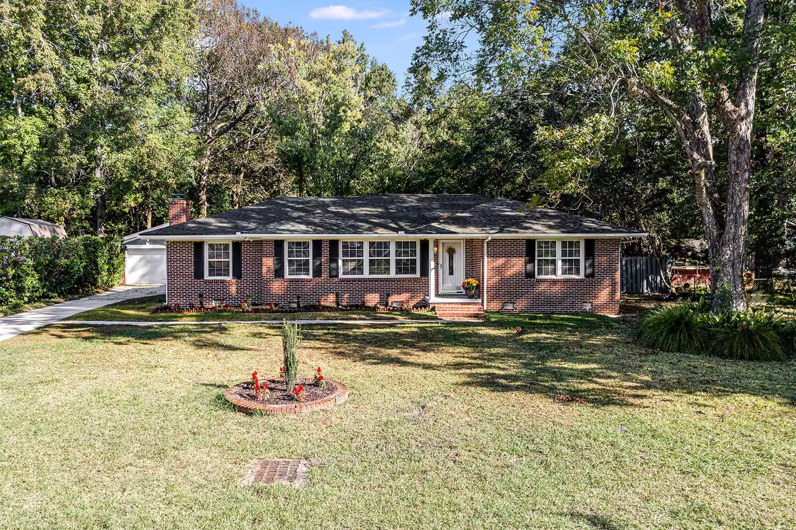 Property image 1 at 2410 Trent Street, Charleston, SC 29414