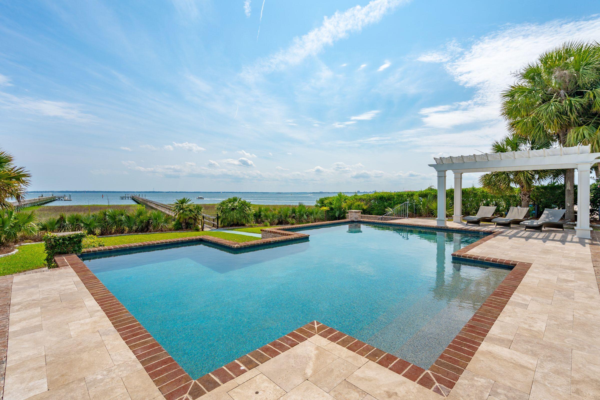 Property image 3 of 104 Beach Street in Old Village, Mount Pleasant, SC 29464