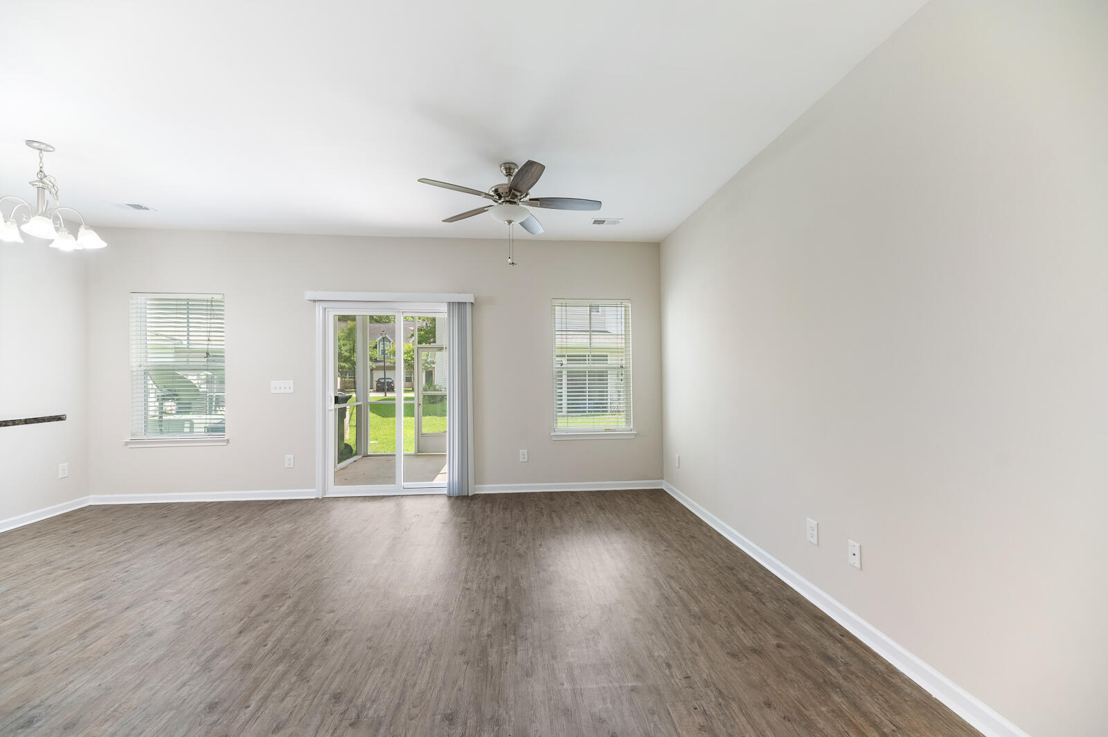 Property image 4 of 540 Truman Drive in Lakeview Commons, Goose Creek, SC 29445