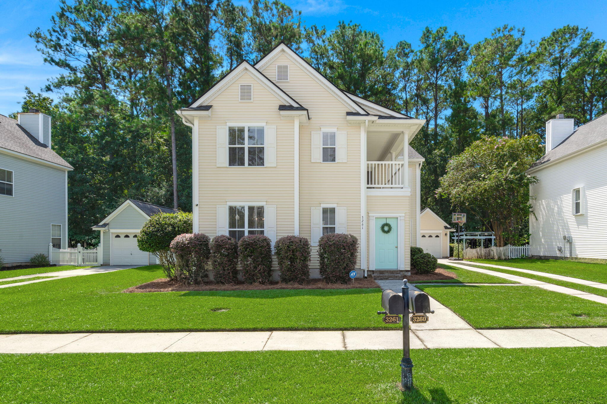 Property image 2 of 3261 Beaconsfield Road in Park West, Mount Pleasant, SC 29466