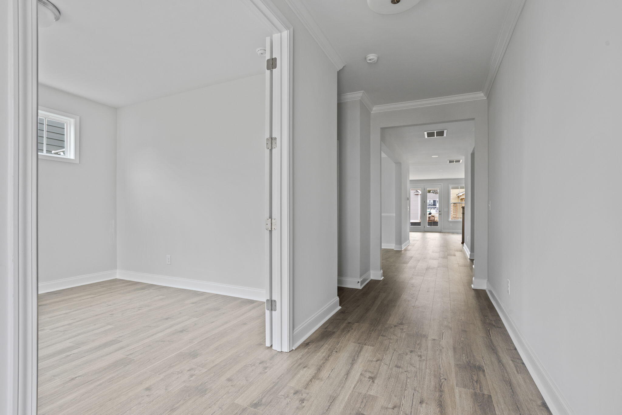 Property image 3 of 752 Maynard Lane in Cane Bay Plantation, Summerville, SC 29486