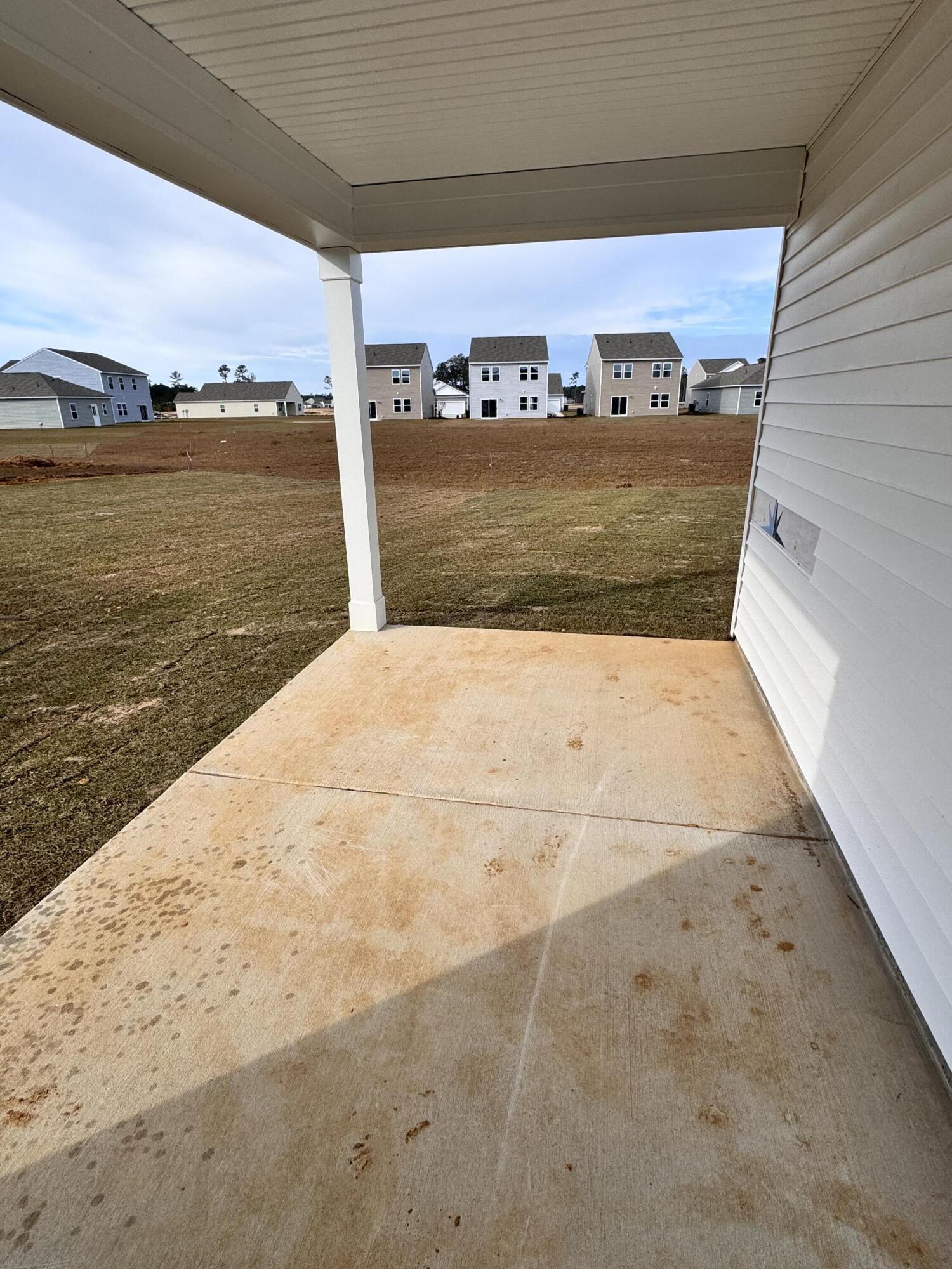 Property image 3 of 558 Pender Woods Drive in Cane Bay Plantation, Summerville, SC 29486