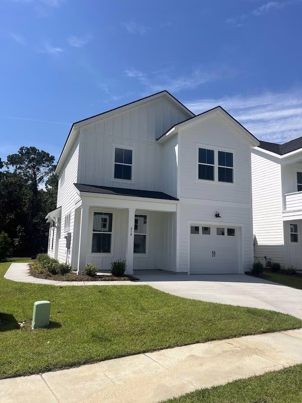 418 Queenview Lane