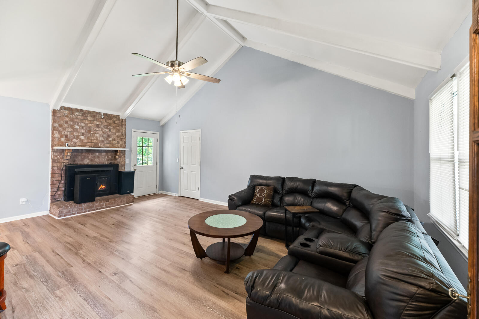 Property image 2 of 812 Beauregard Road in Sangaree, Summerville, SC 29486