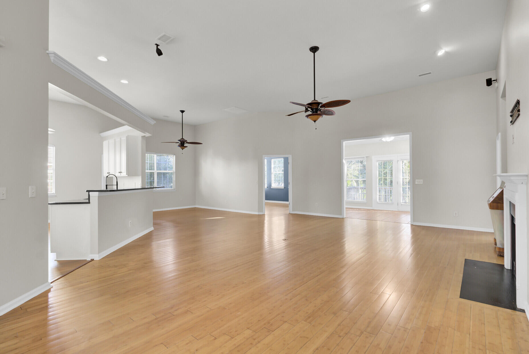 Property image 3 of 1857 Palmetto Isle Drive in Rivertowne Country Club, Mount Pleasant, SC 29466