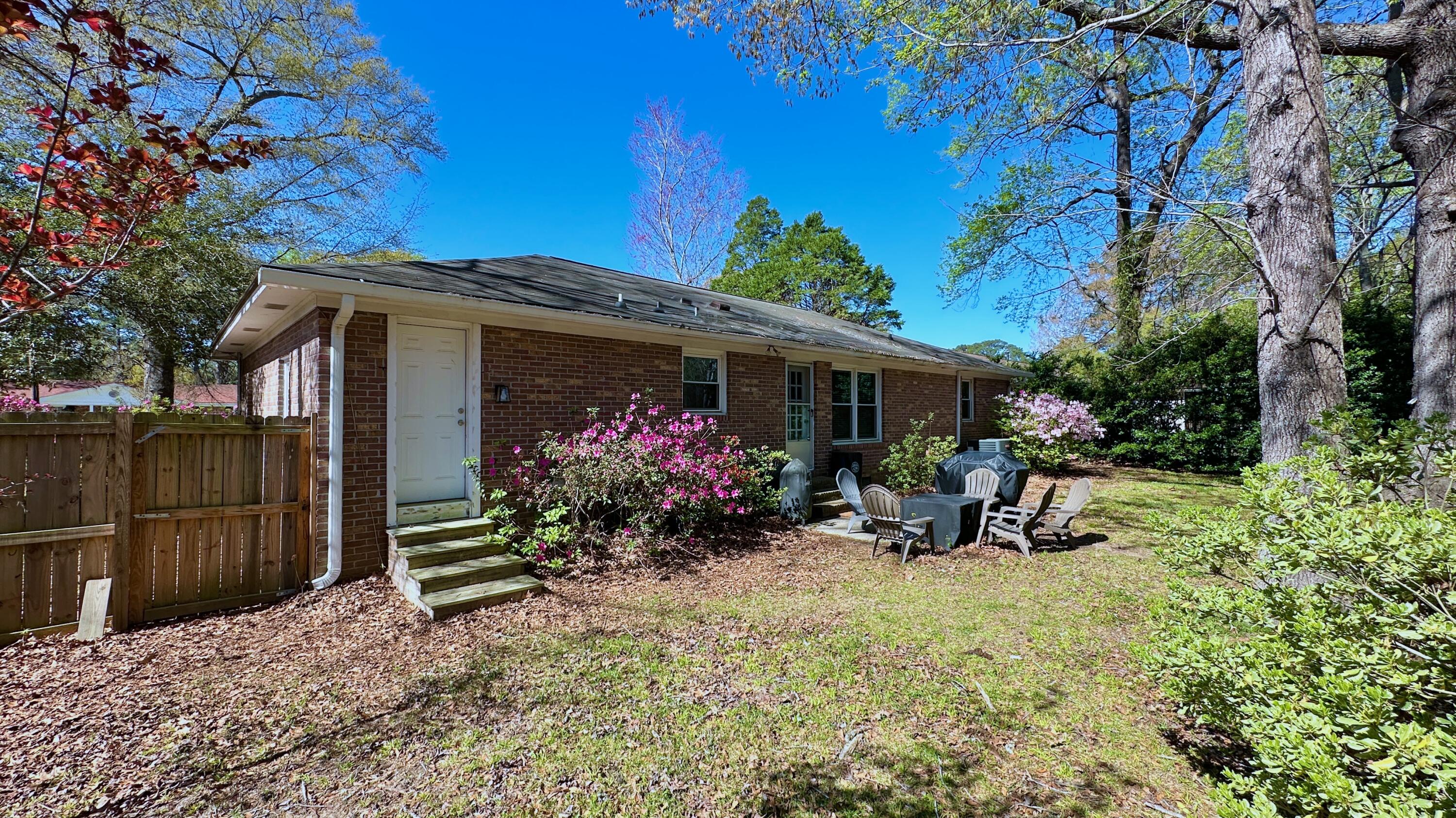Property image 4 of 2636 Elissa Drive in Springfield, Charleston, SC 29414