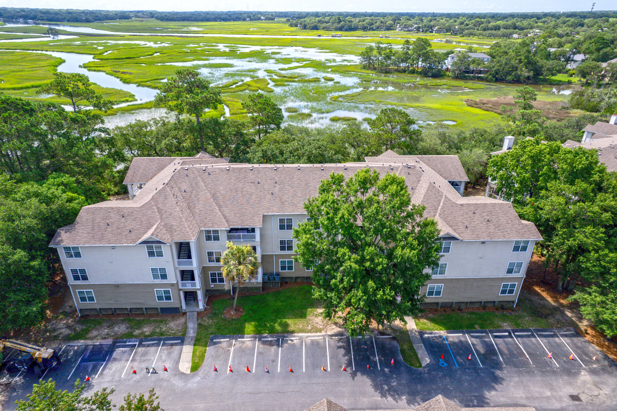 Property image 3 of 700 Daniel Ellis Drive 8106 in The Peninsula Condominiums, Charleston, SC 29412