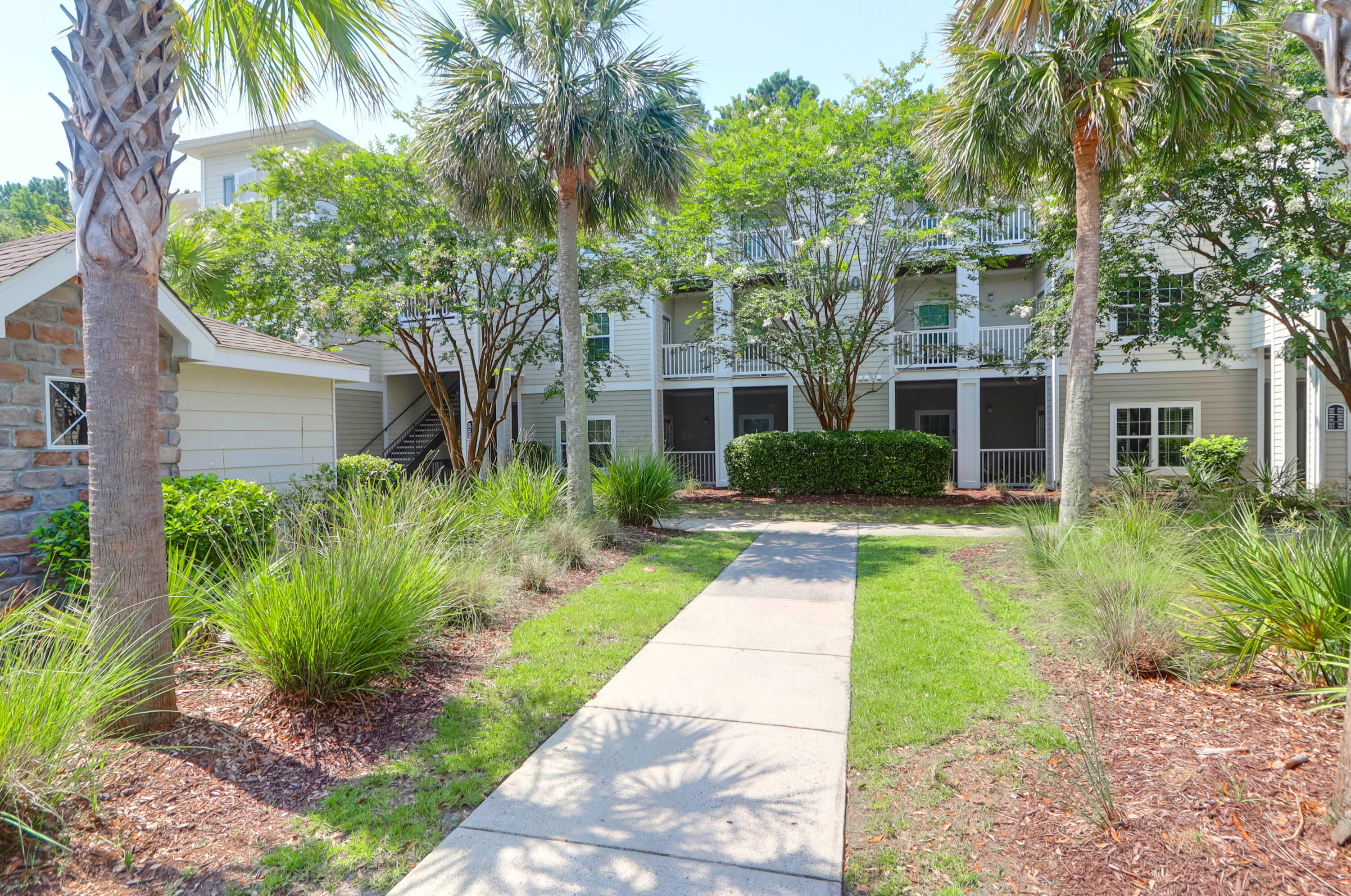 Property image 2 of 1300 Park West Boulevard 512 in Park West, Mount Pleasant, SC 29466