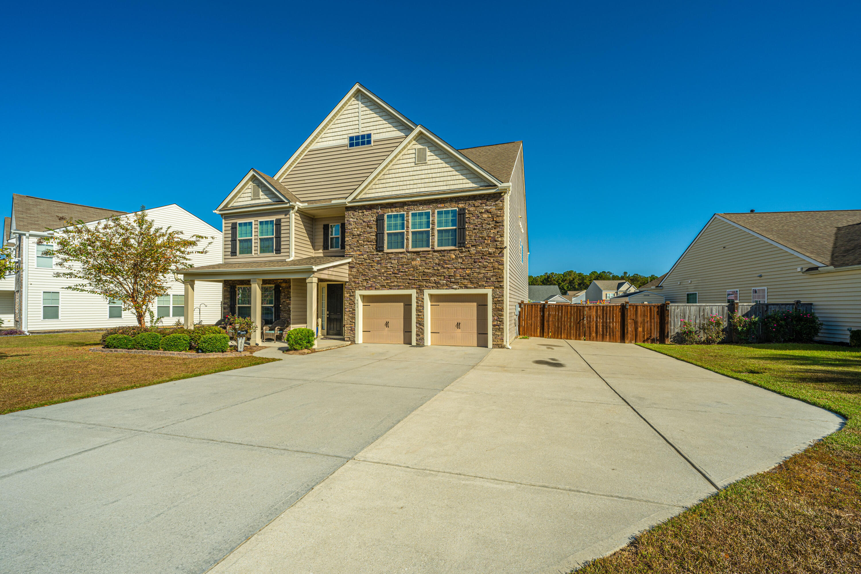 Property image 3 of 551 Rosings Drive in Carriage Lane, Summerville, SC 29486