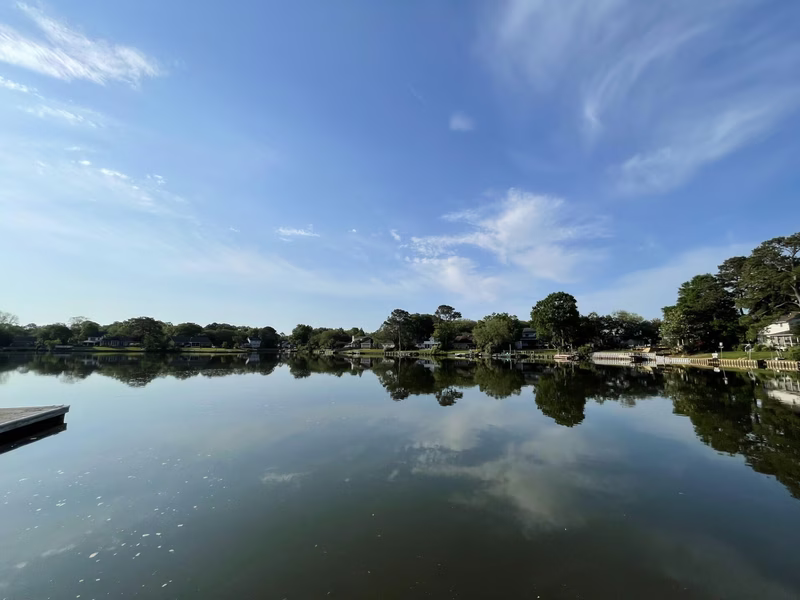 Rivers Point, Charleston Community