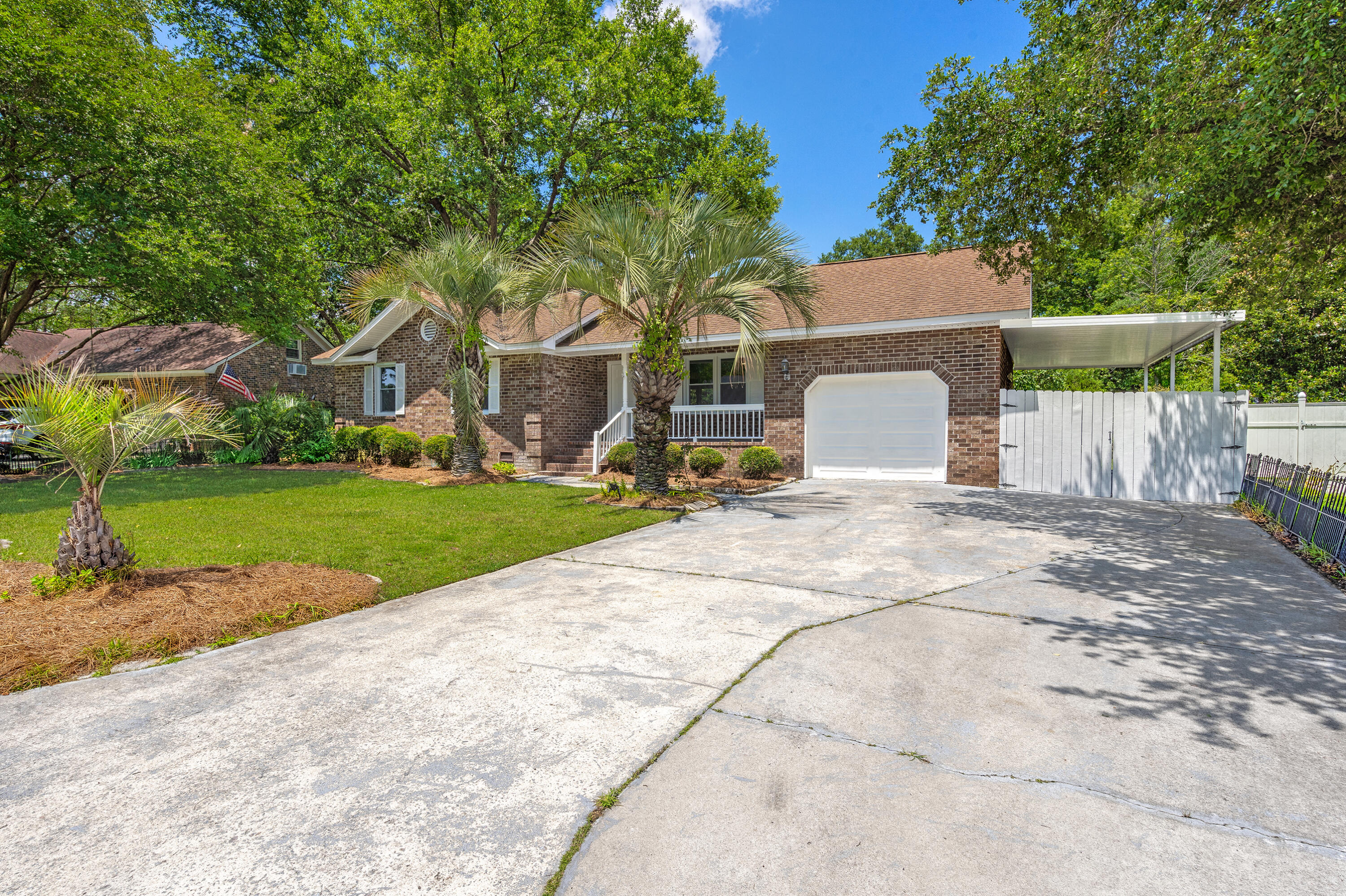 Property image 2 of 116 Ruffin Road in Sangaree, Summerville, SC 29486