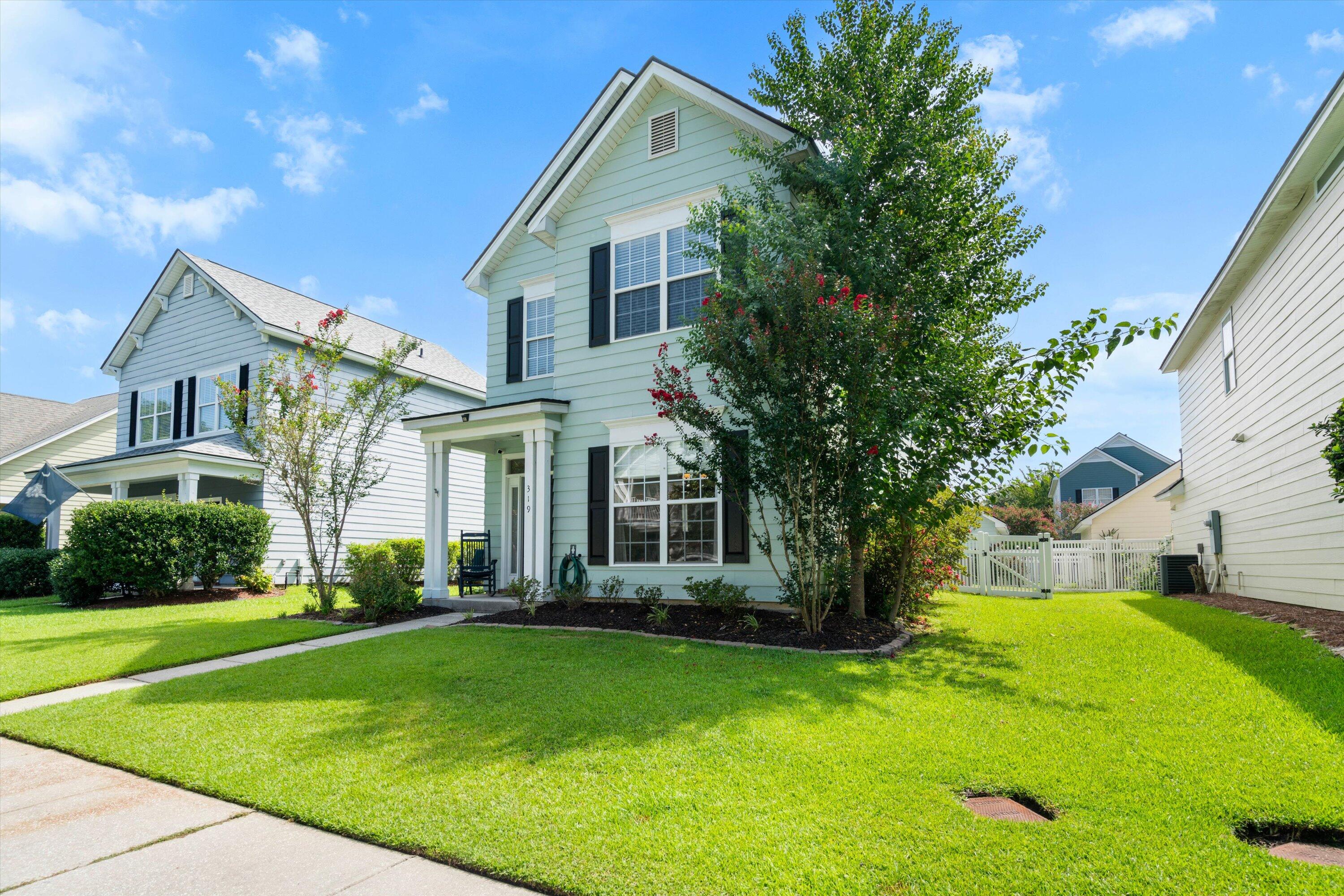 Property image 2 of 319 Pimpernel Street in White Gables, Summerville, SC 29483