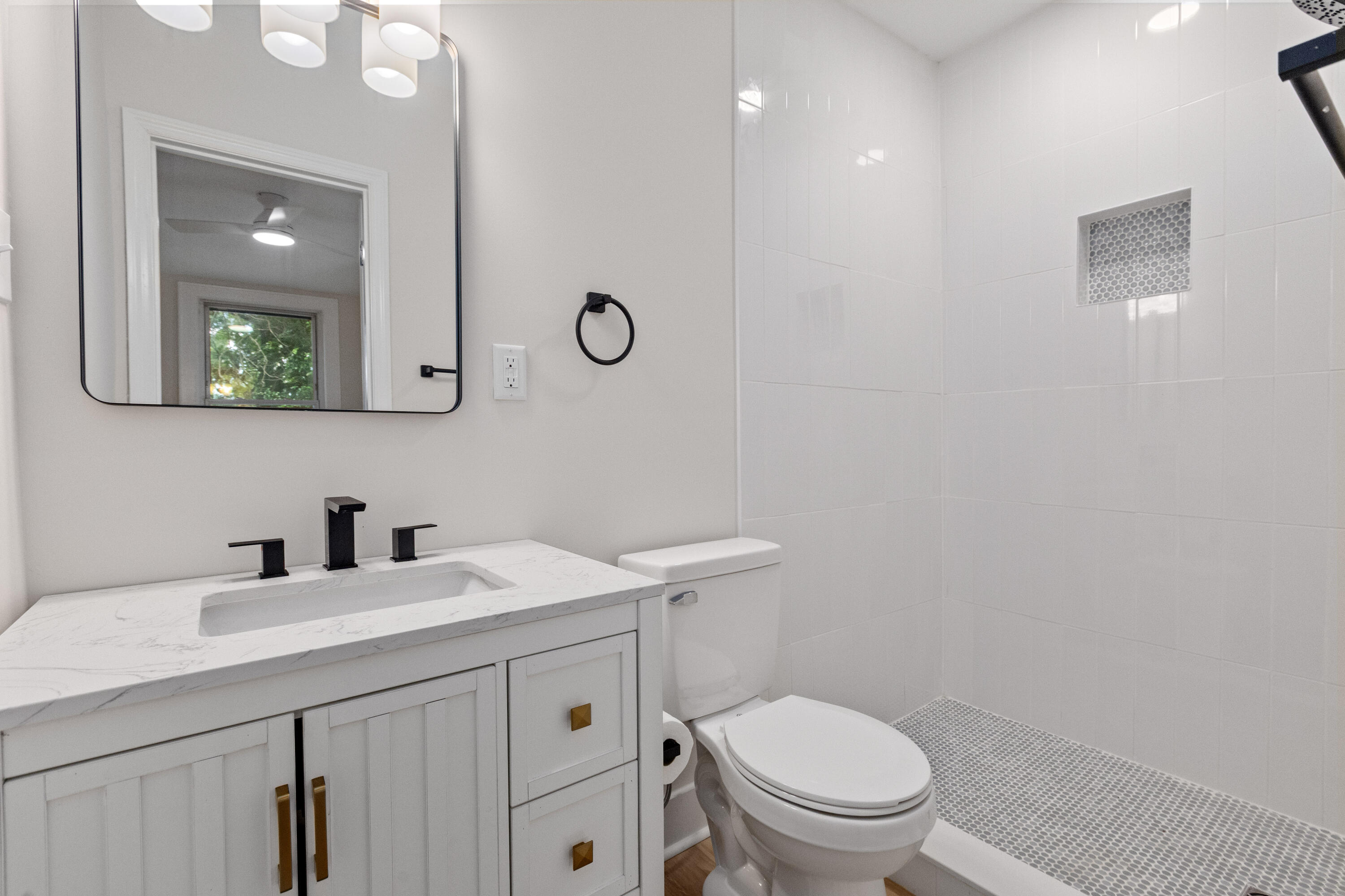 Property image 5 of 3987 Niagara Street in Waylyn, North Charleston, SC 29405