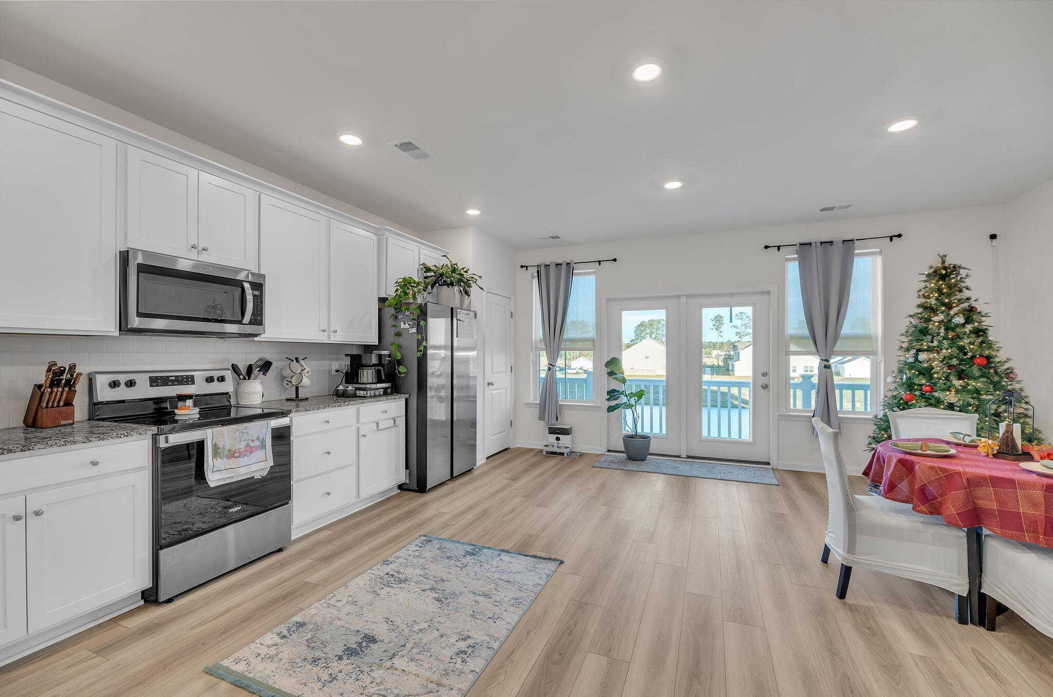 Property image 5 of 823 Recess Point Drive in Foxbank Plantation, Moncks Corner, SC 29461
