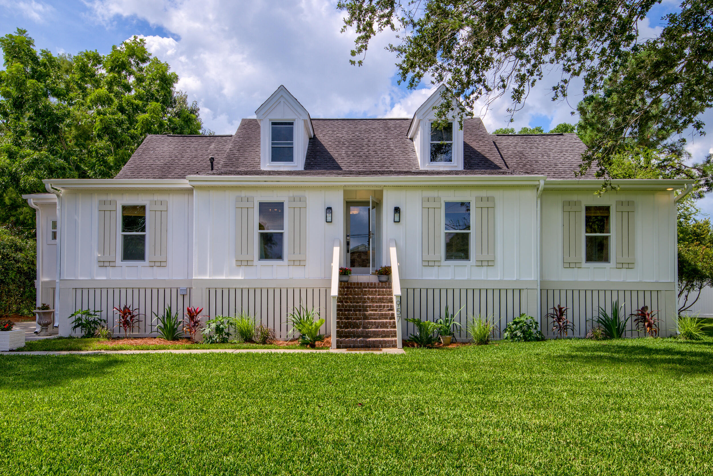 Property image 2 of 957 Travers Drive in Lawton Bluff, Charleston, SC 29412