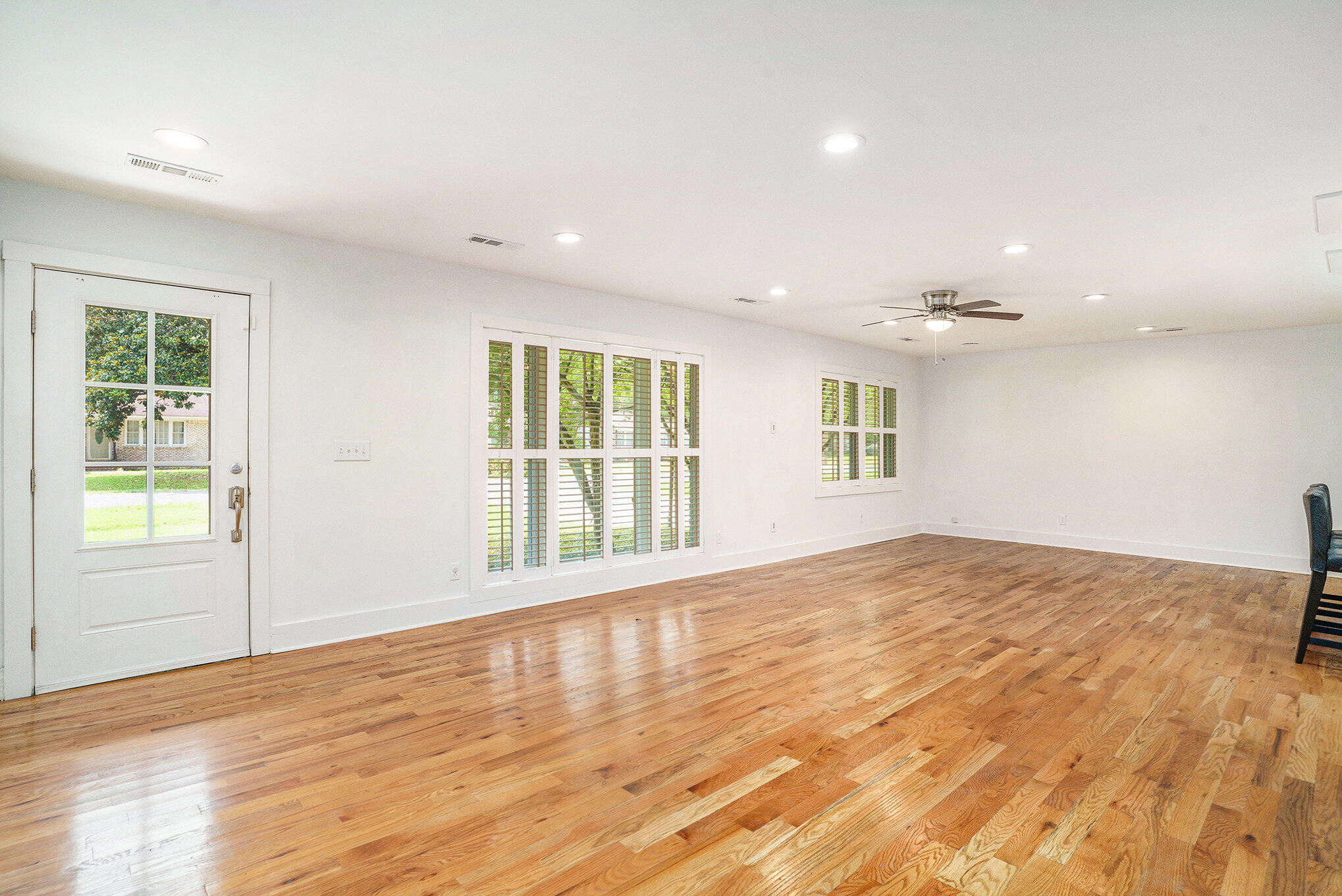 Property image 5 of 1833 Saint Julian Drive in West Ashley Plantation, Charleston, SC 29407