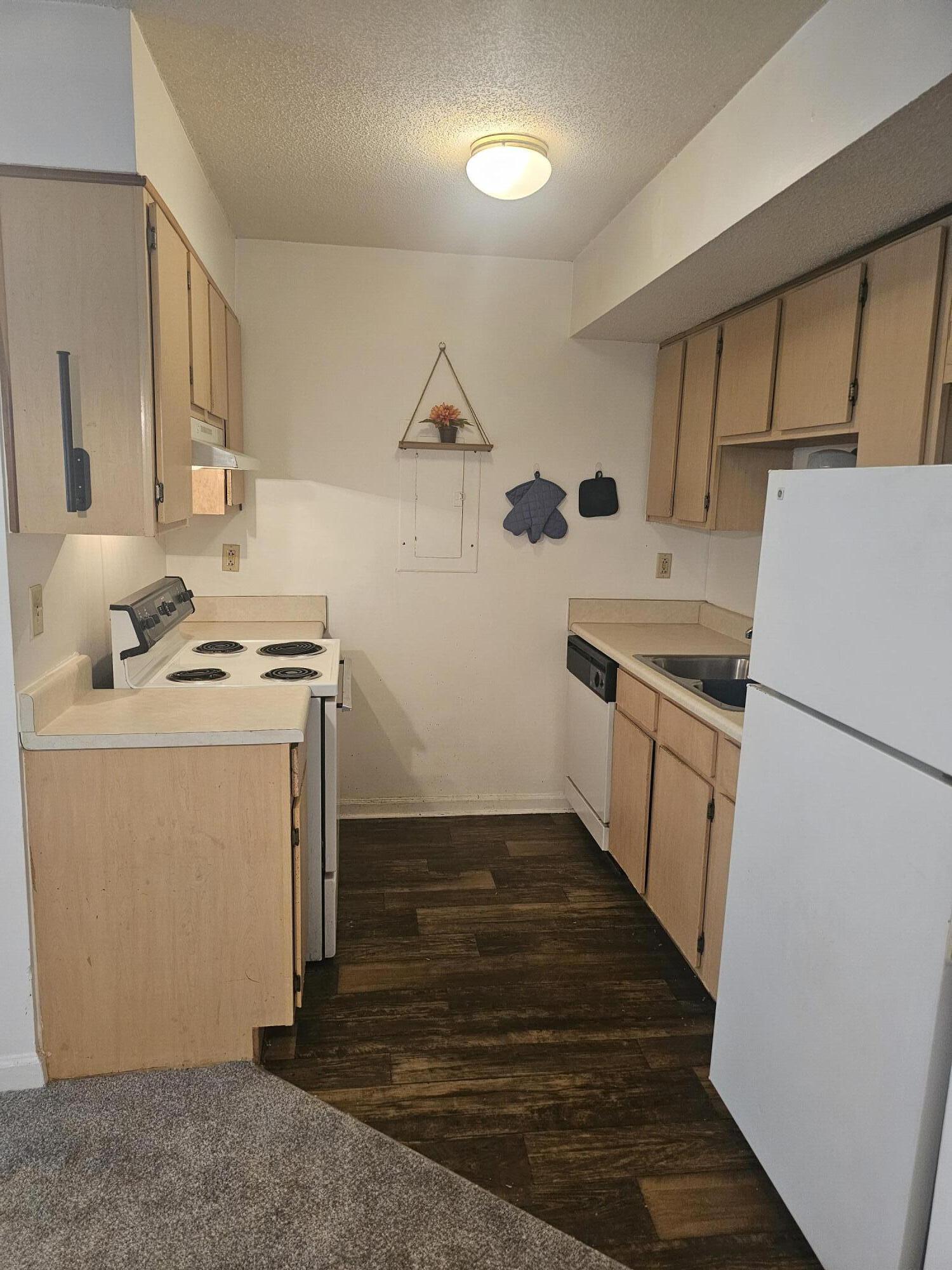 Property image 3 of 2494 Etiwan Avenue D in Melrose Park Townhomes, Charleston, SC 29414