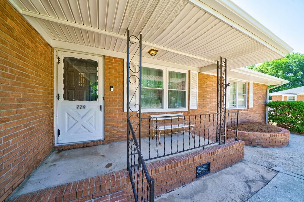 Property image 3 of 779 Dills Bluff Road in Battery Point, Charleston, SC 29412