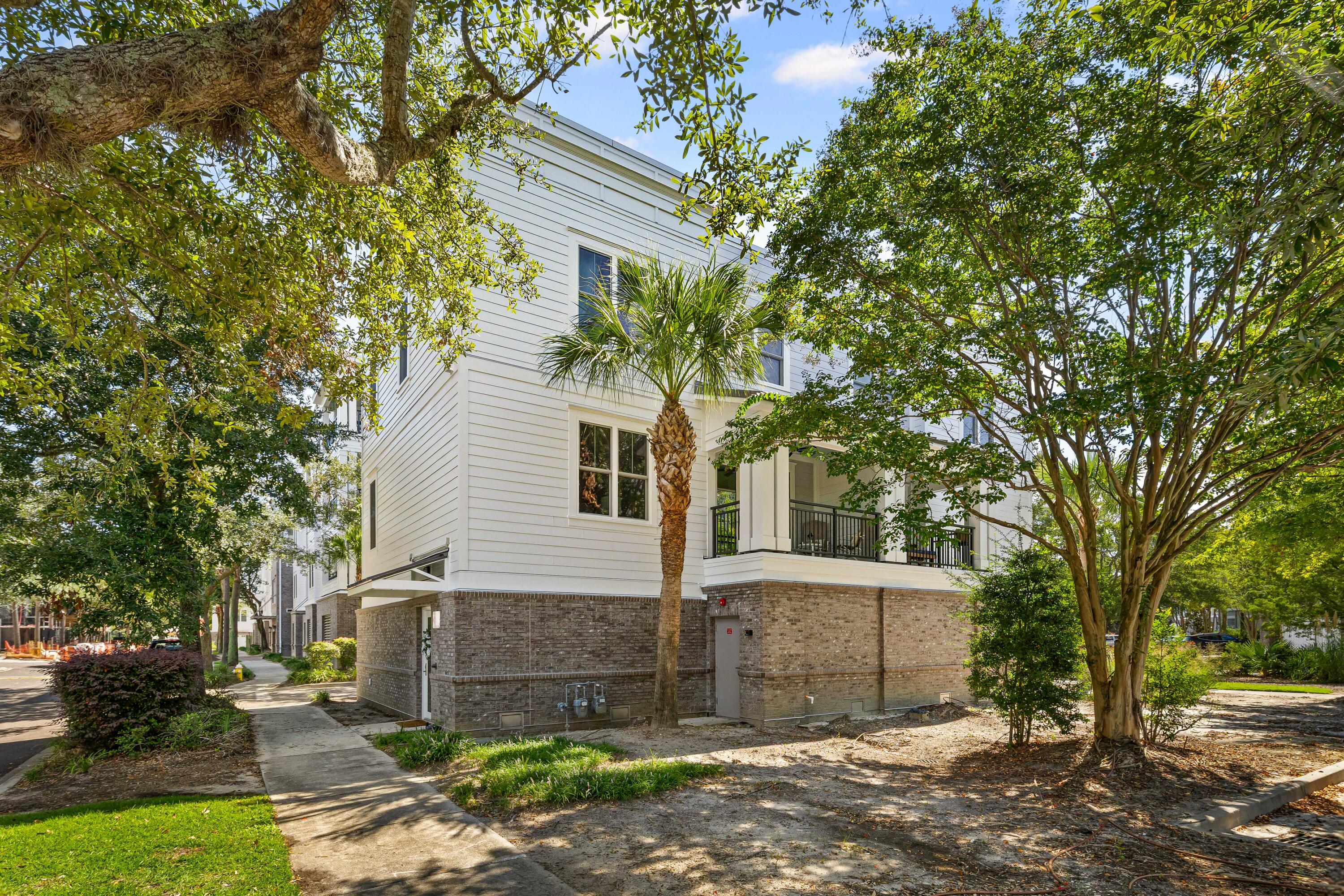 Property image 2 of 200 River Landing Drive C102 in Daniel Island, Charleston, SC 29492