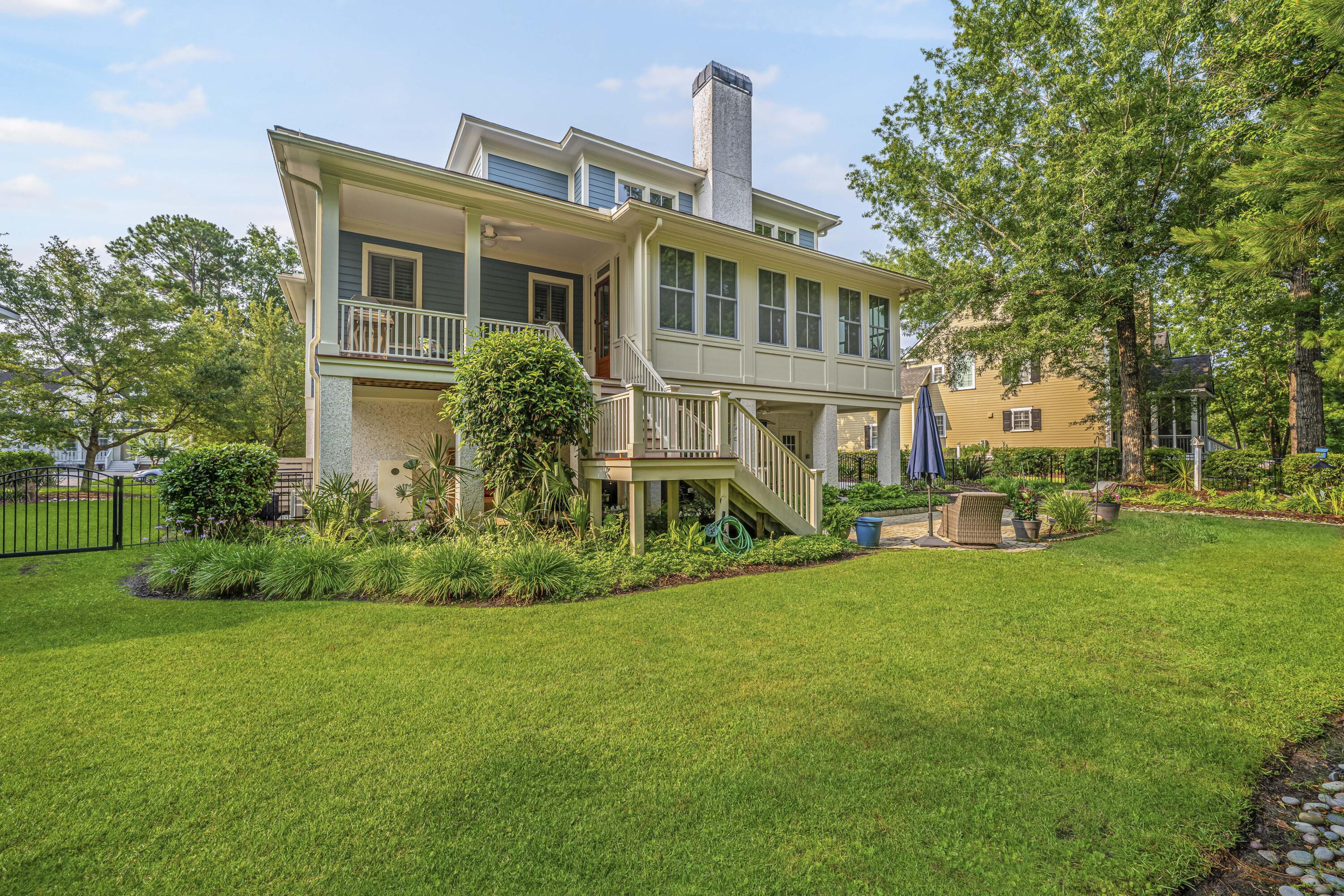 Property image 2 of 1531 Capel Street in Park West, Mount Pleasant, SC 29466