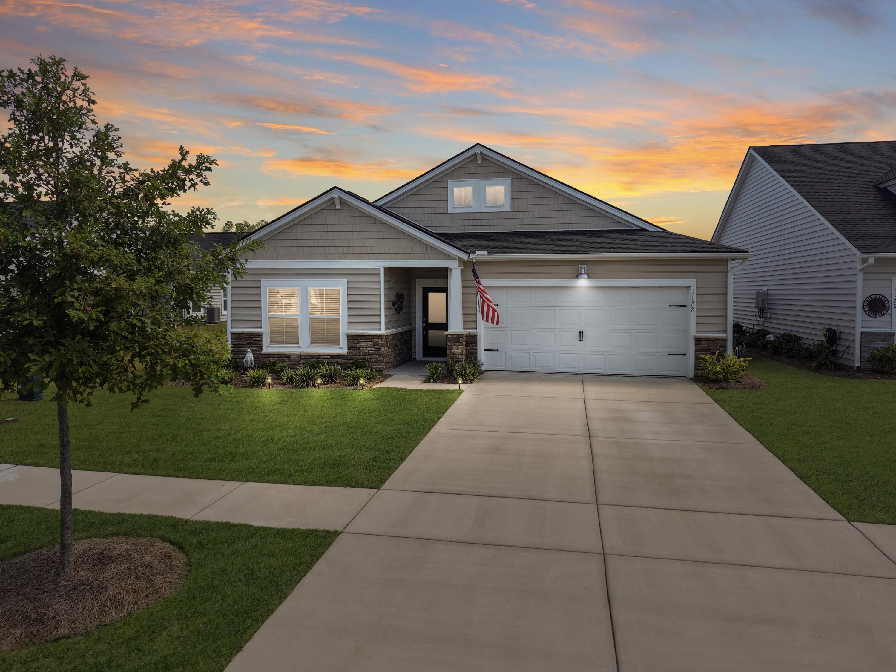 Property image 2 of 1122 Ark Shell Drive in Summers Corner, Summerville, SC 29485