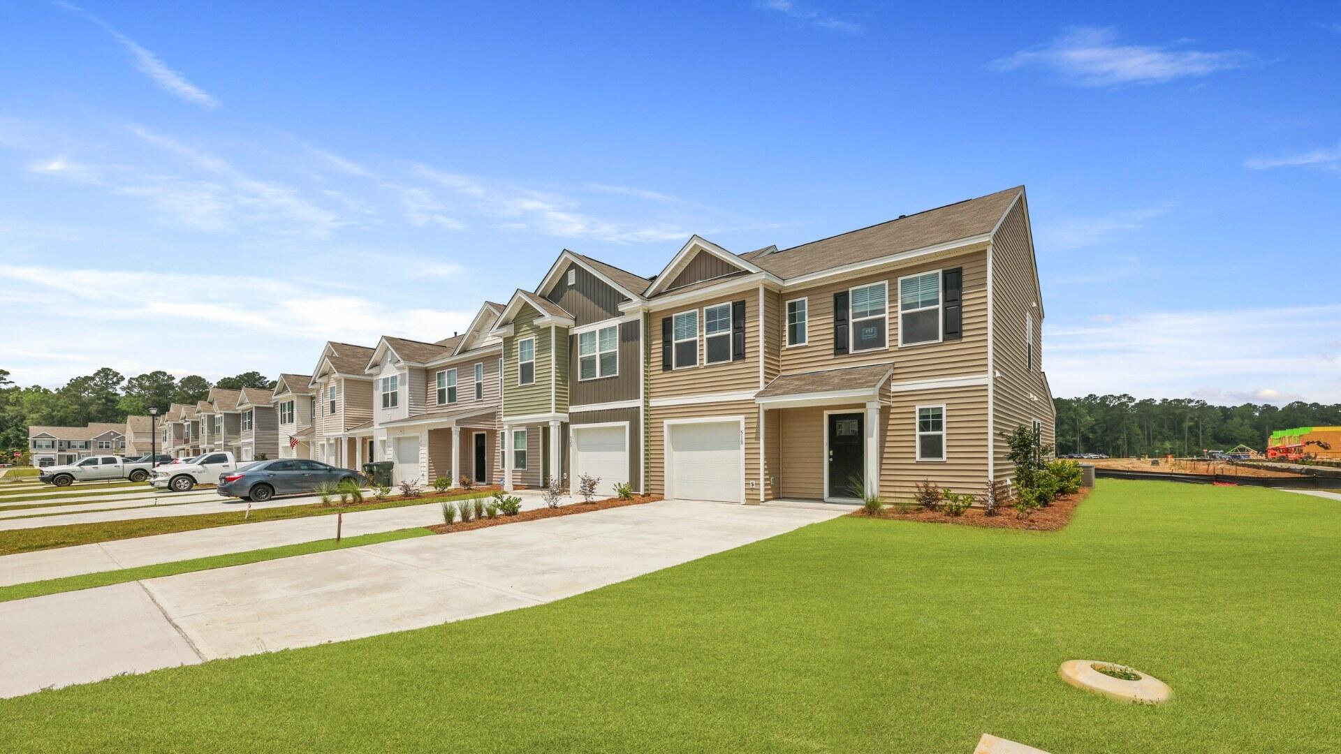 Property image 3 of 518 Golden Embers Way in Cane Bay Plantation, Summerville, SC 29486