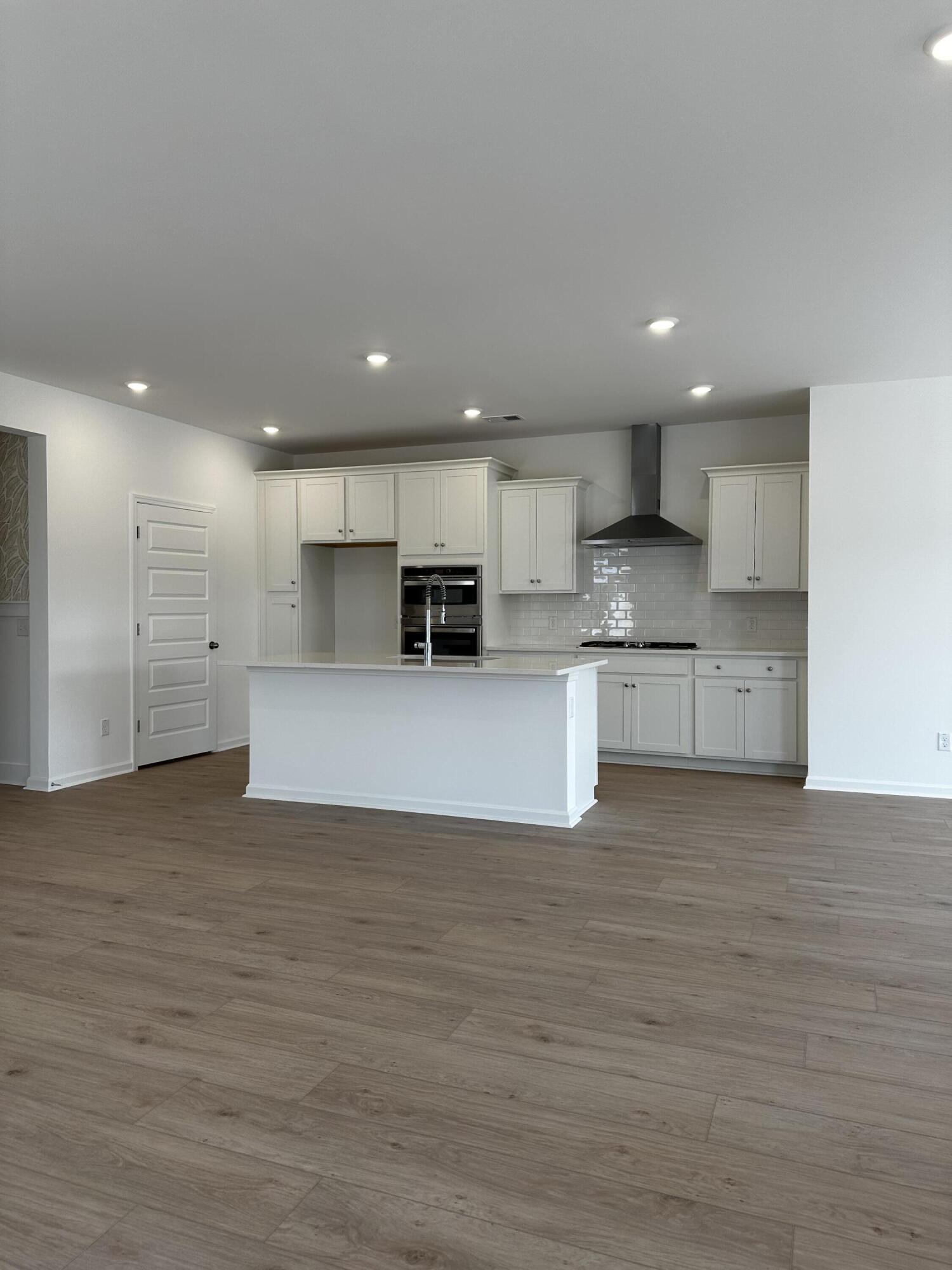 Property image 3 of 140 Baldric Court in Carnes Crossroads, Summerville, SC 29486