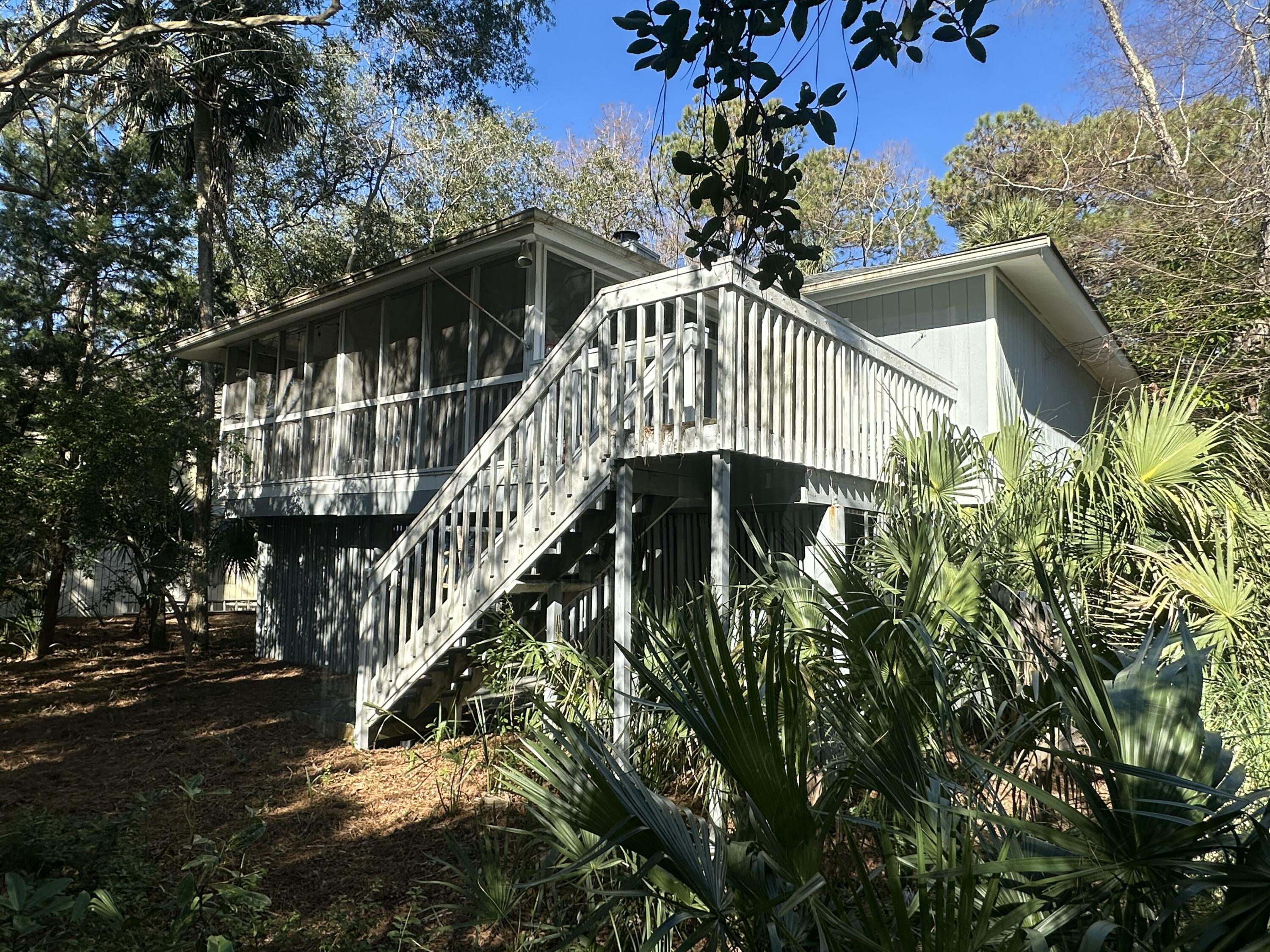 Property image 4 of 61 Twin Oaks Lane in Wild Dunes, Isle of Palms, SC 29451