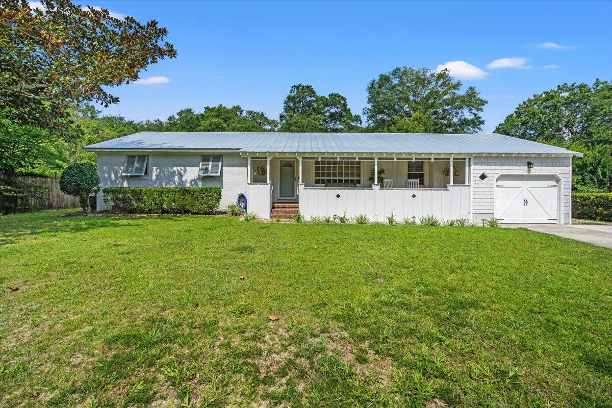 Property image 3 of 939 Mikell Drive in Stiles Point, Charleston, SC 29412