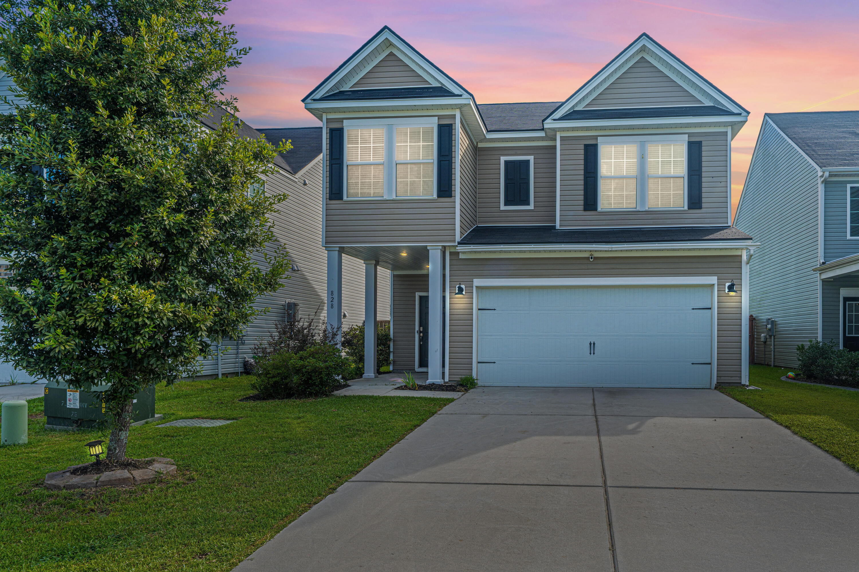 Property image 2 of 828 Redbud Lane in Cane Bay Plantation, Summerville, SC 29486