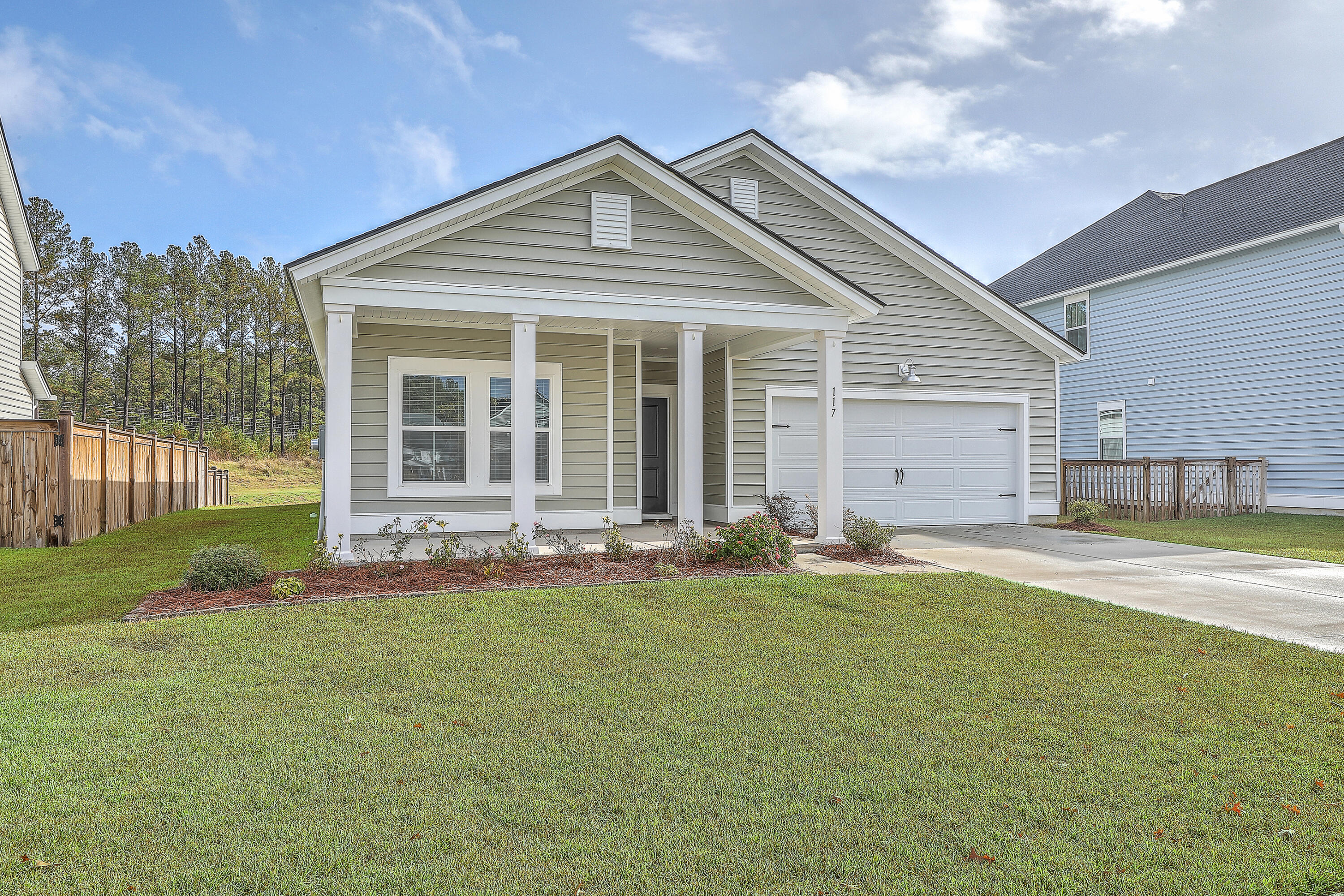 Property image 2 of 117 Oyster Tide Avenue in Summers Corner, Summerville, SC 29485