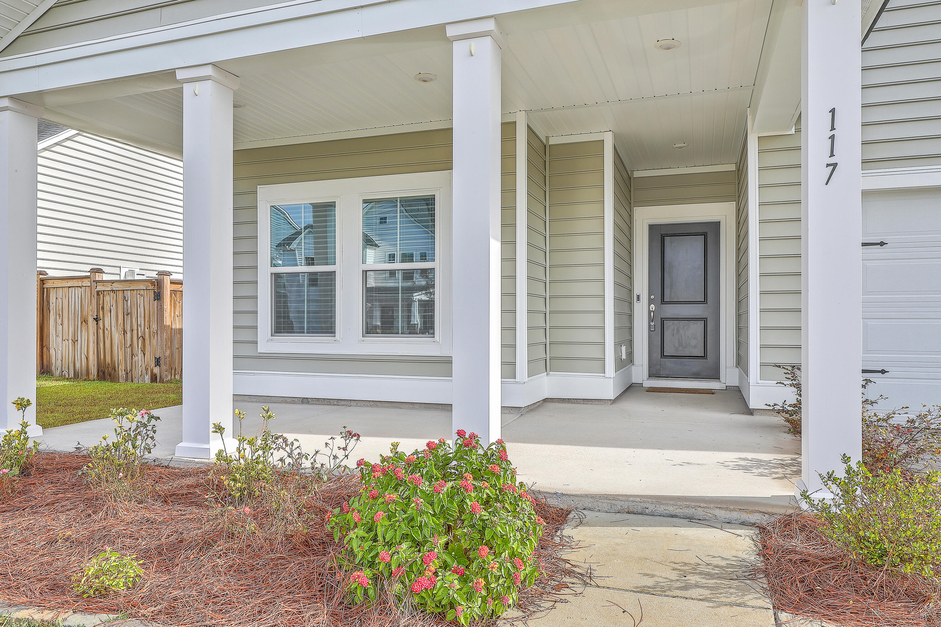 Property image 4 of 117 Oyster Tide Avenue in Summers Corner, Summerville, SC 29485