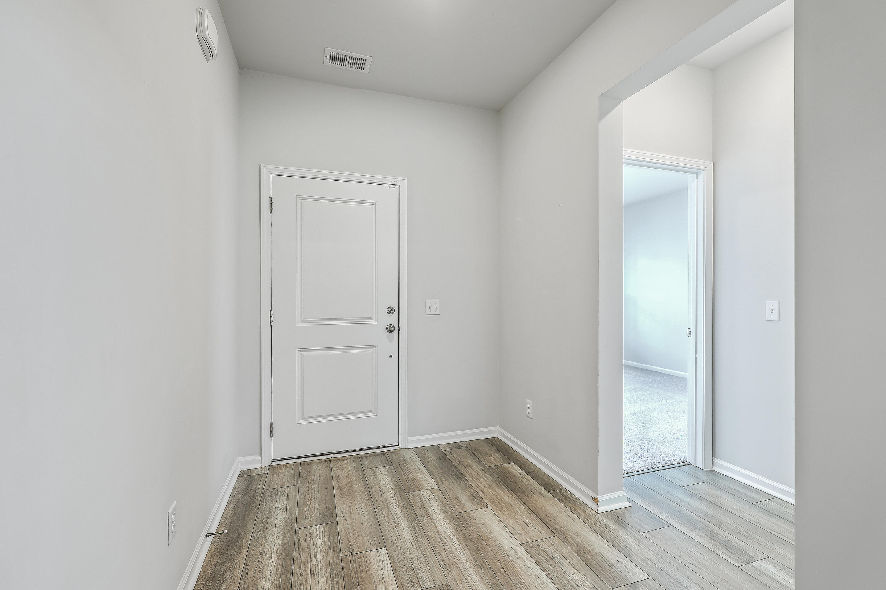Property image 5 of 117 Oyster Tide Avenue in Summers Corner, Summerville, SC 29485