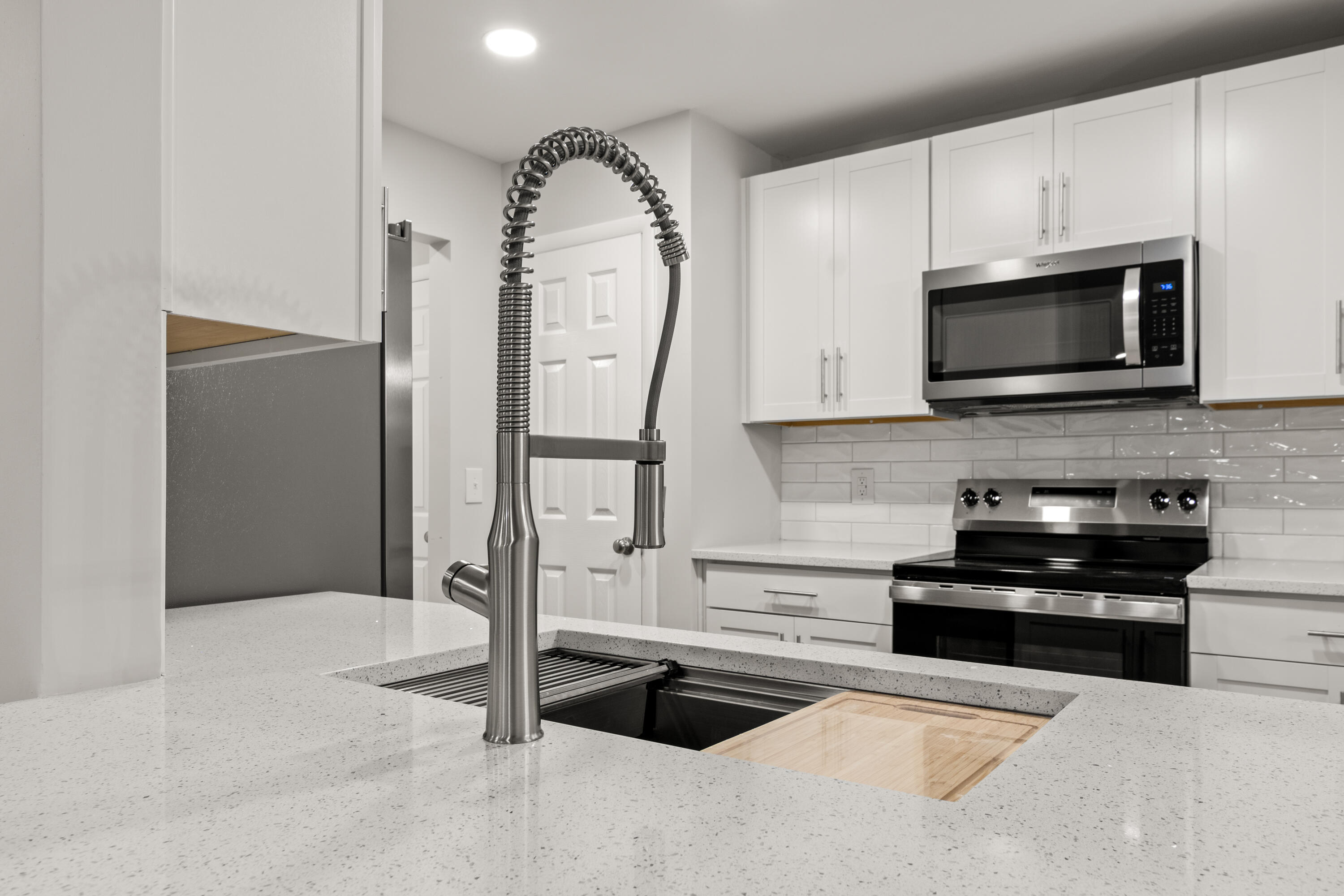 Property image 5 of 201 Greenmeadow Drive in Greenslake Condominiums, Goose Creek, SC 29445