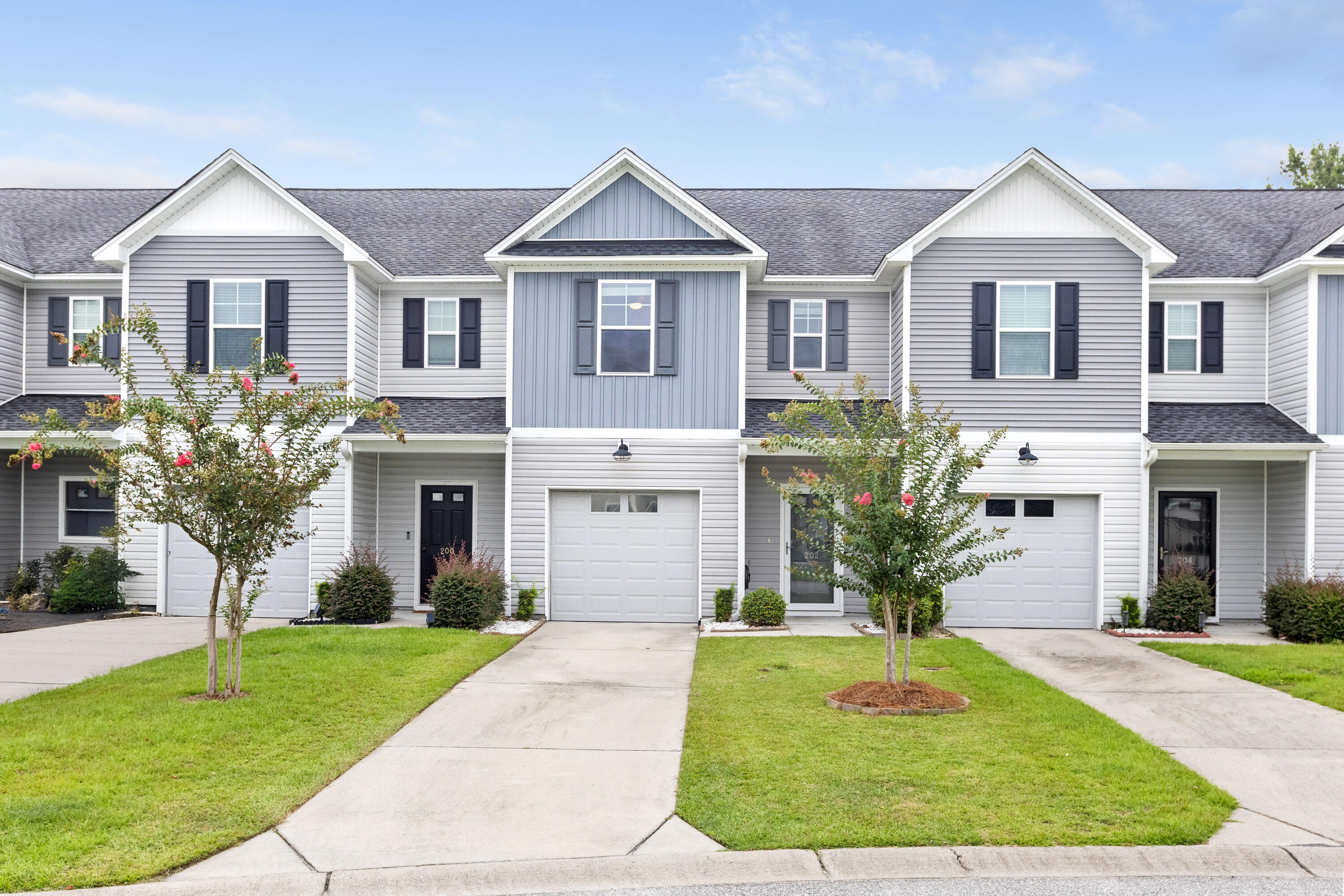Property image 2 of 202 Buchanan Circle in Lakeview Commons, Goose Creek, SC 29445