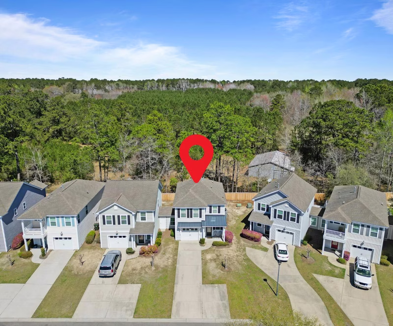 Summer Wood, Summerville Community