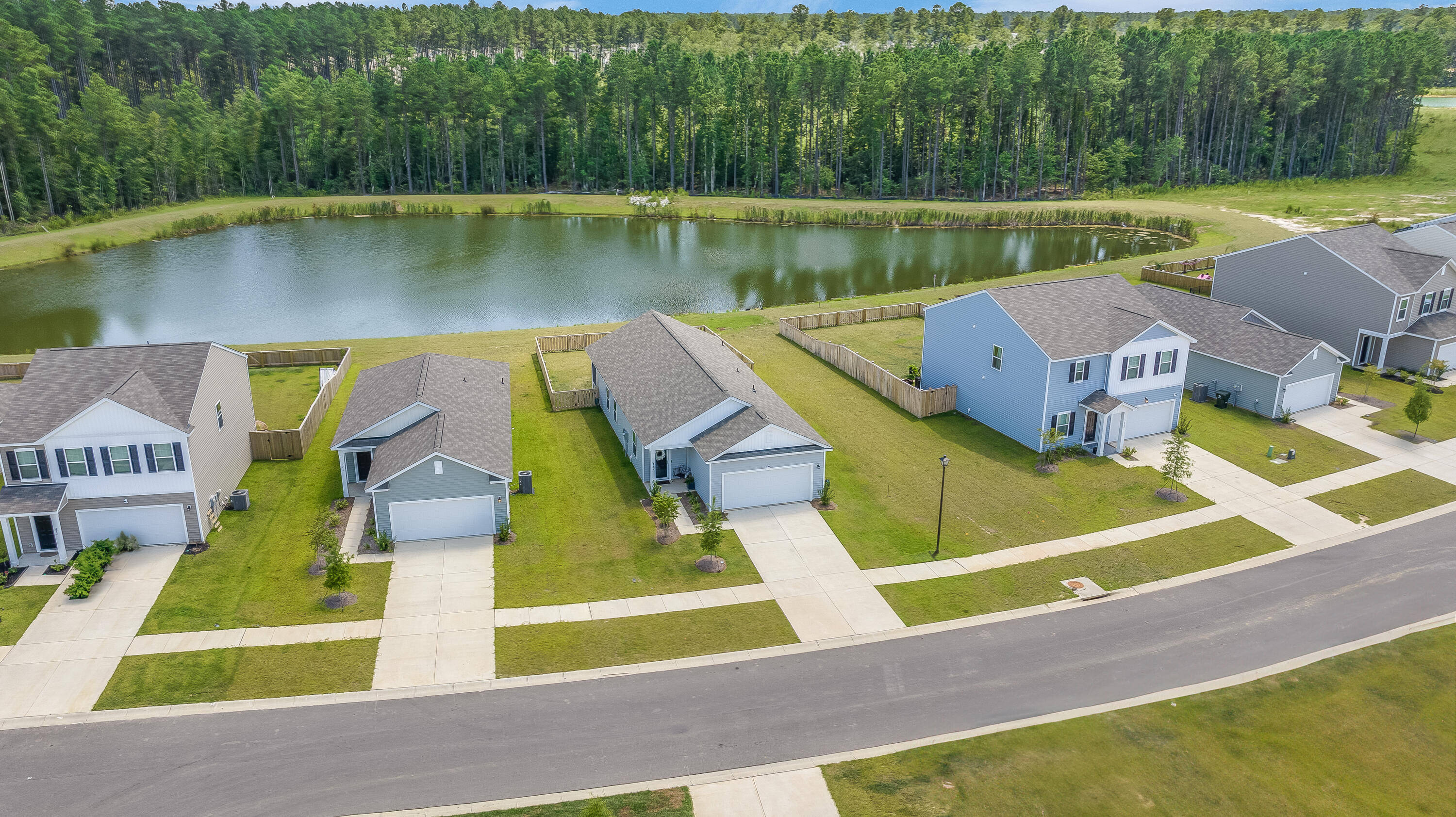 Property image 4 of 256 Phoenix Drive in Cane Bay Plantation, Summerville, SC 29486