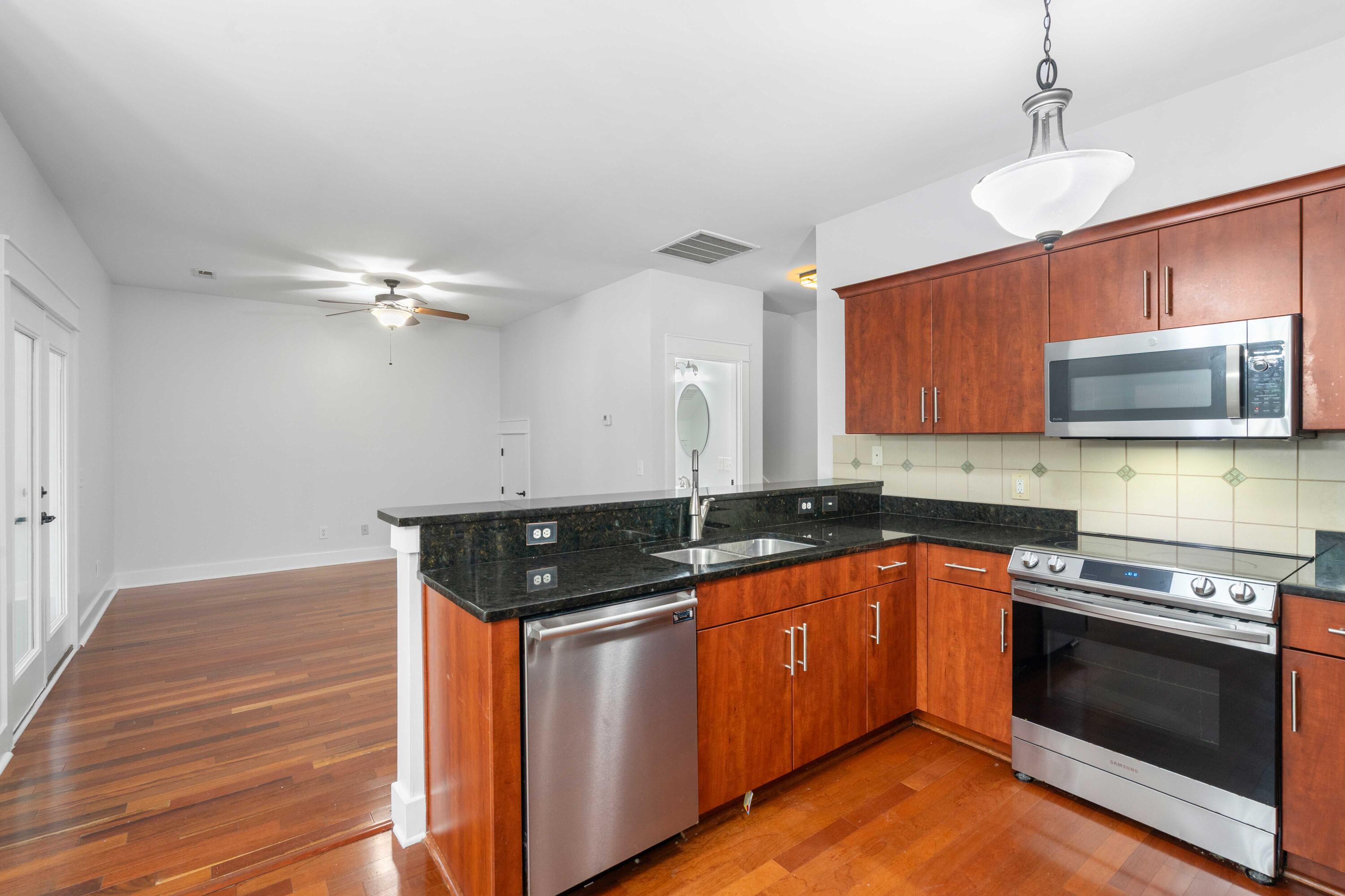 Property image 3 of 112 Grand Palm Lane in Palmetto Row, Summerville, SC 29485