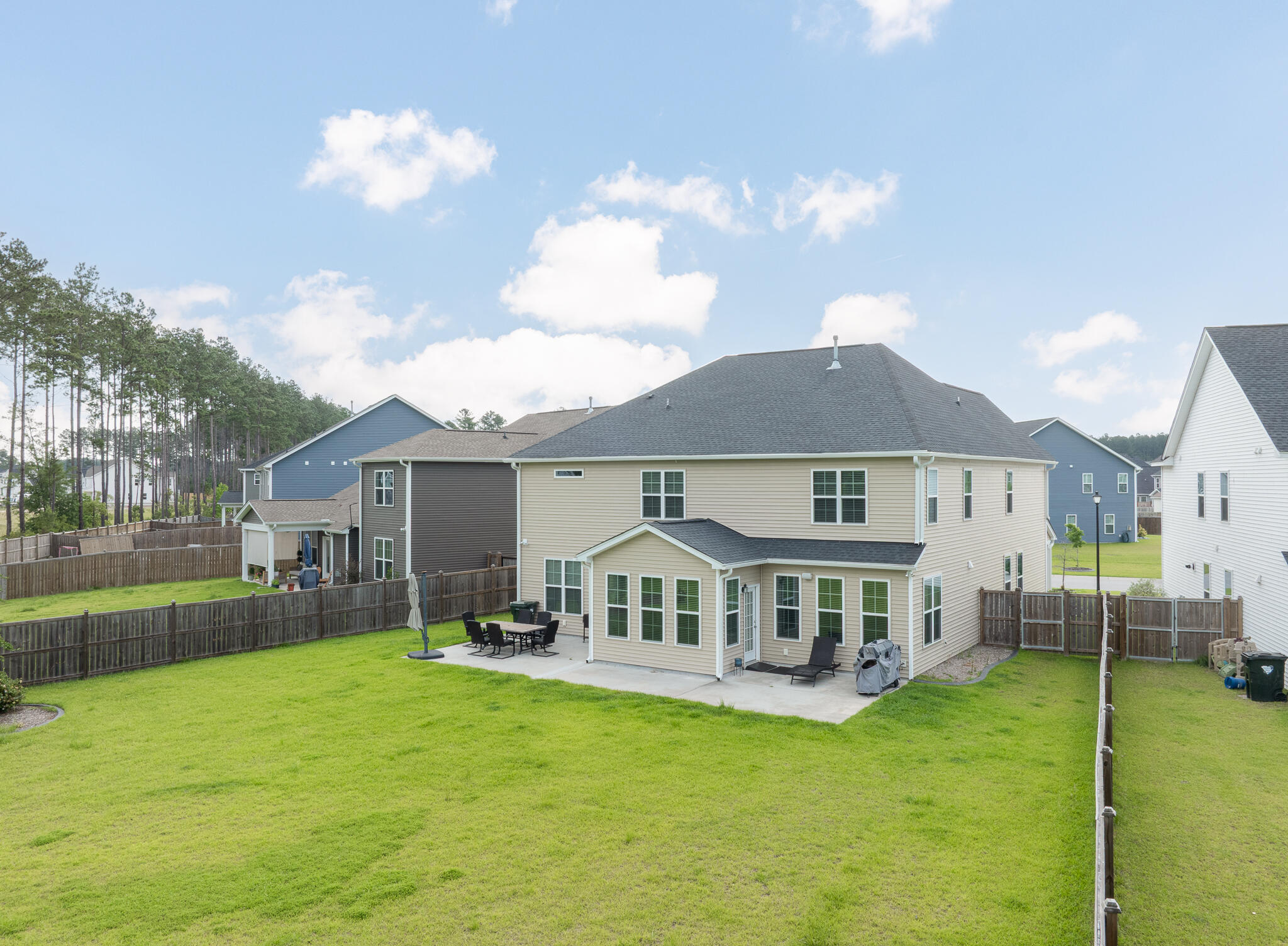 Property image 4 of 283 Saxony Loop in Cane Bay Plantation, Summerville, SC 29486