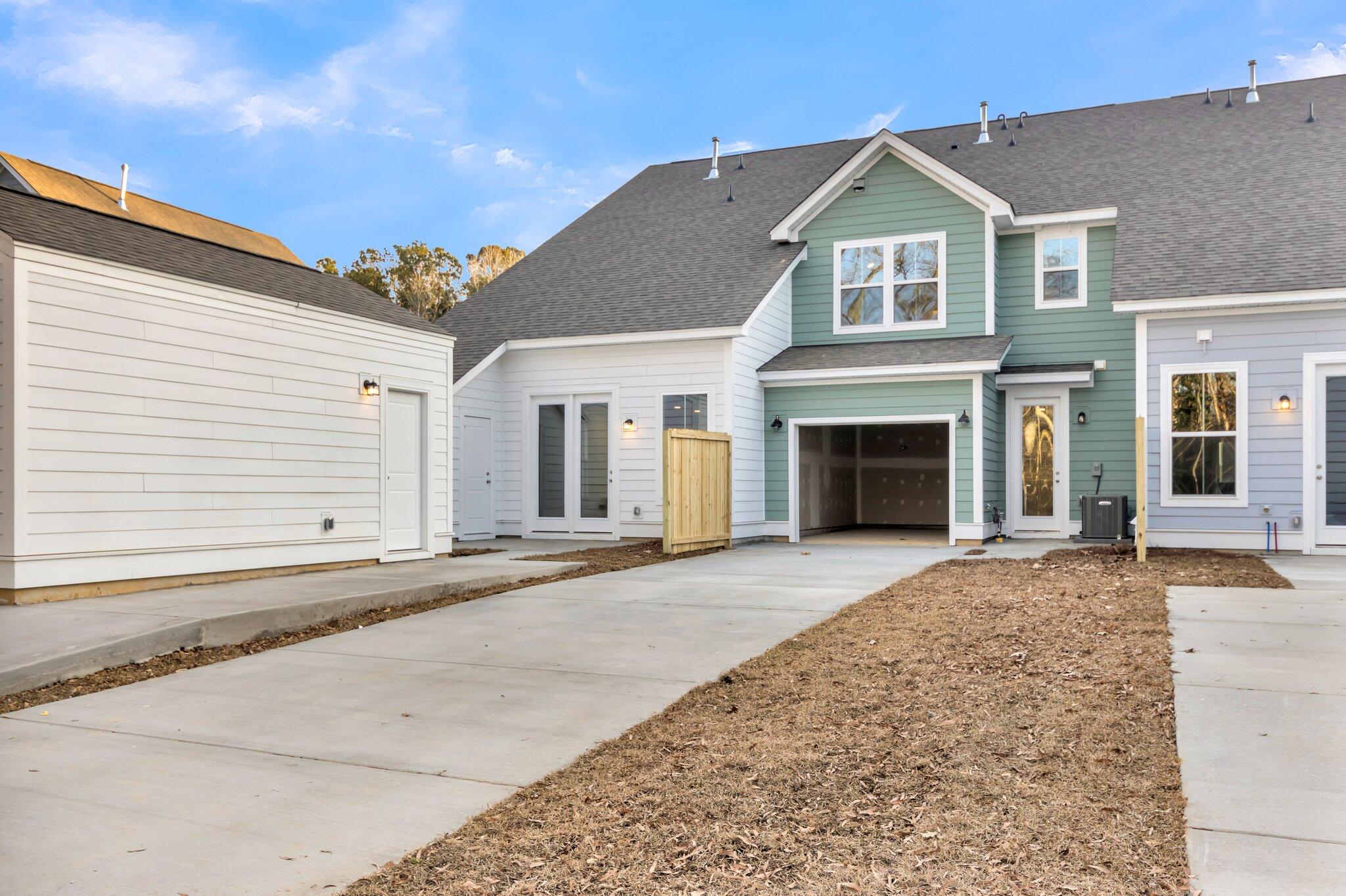 Property image 4 of 143 Cantona Drive in Sweetgrass Station, Summerville, SC 29483