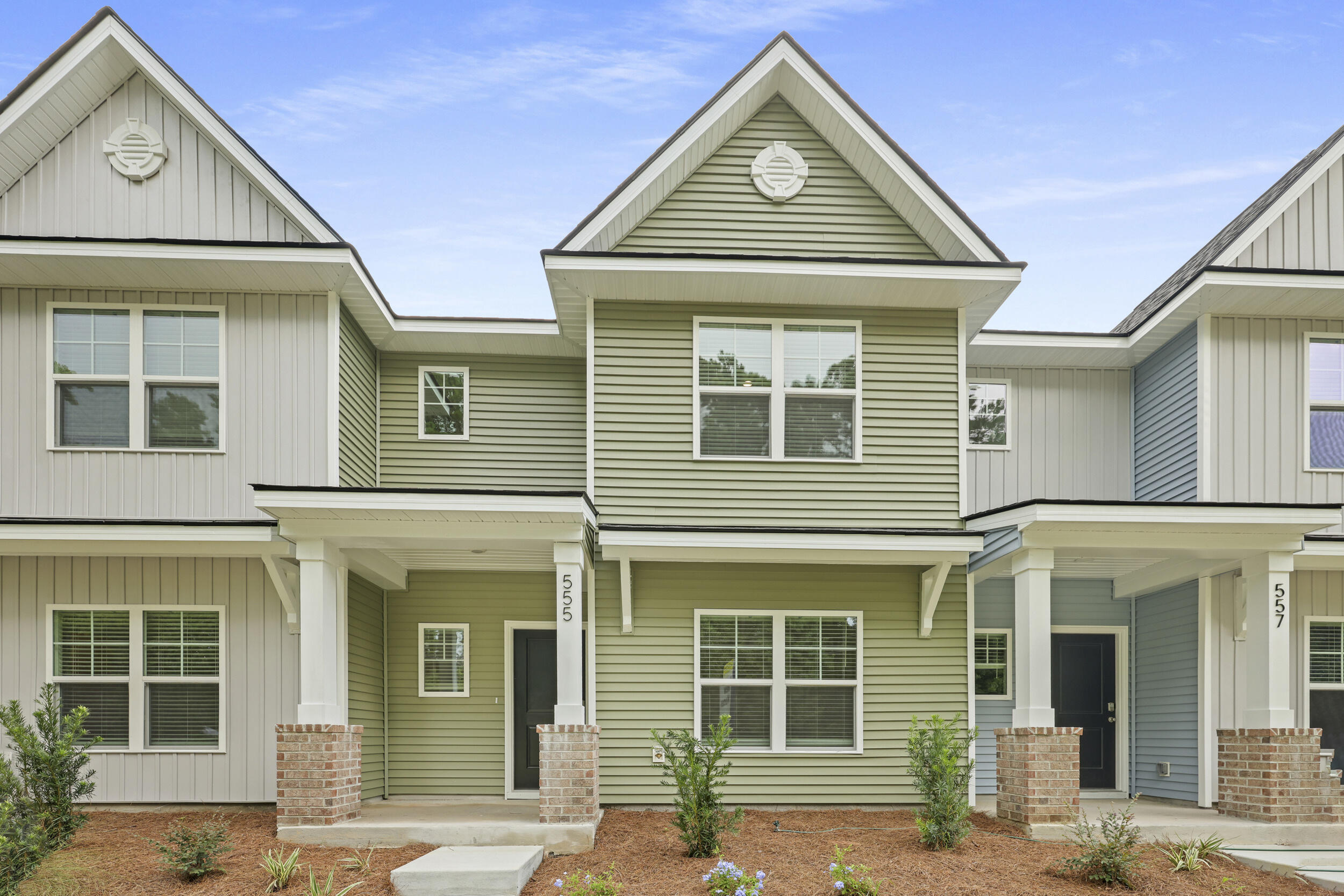 Property image 2 of 555 Gahagan Road in Garbon Fields, Summerville, SC 29486